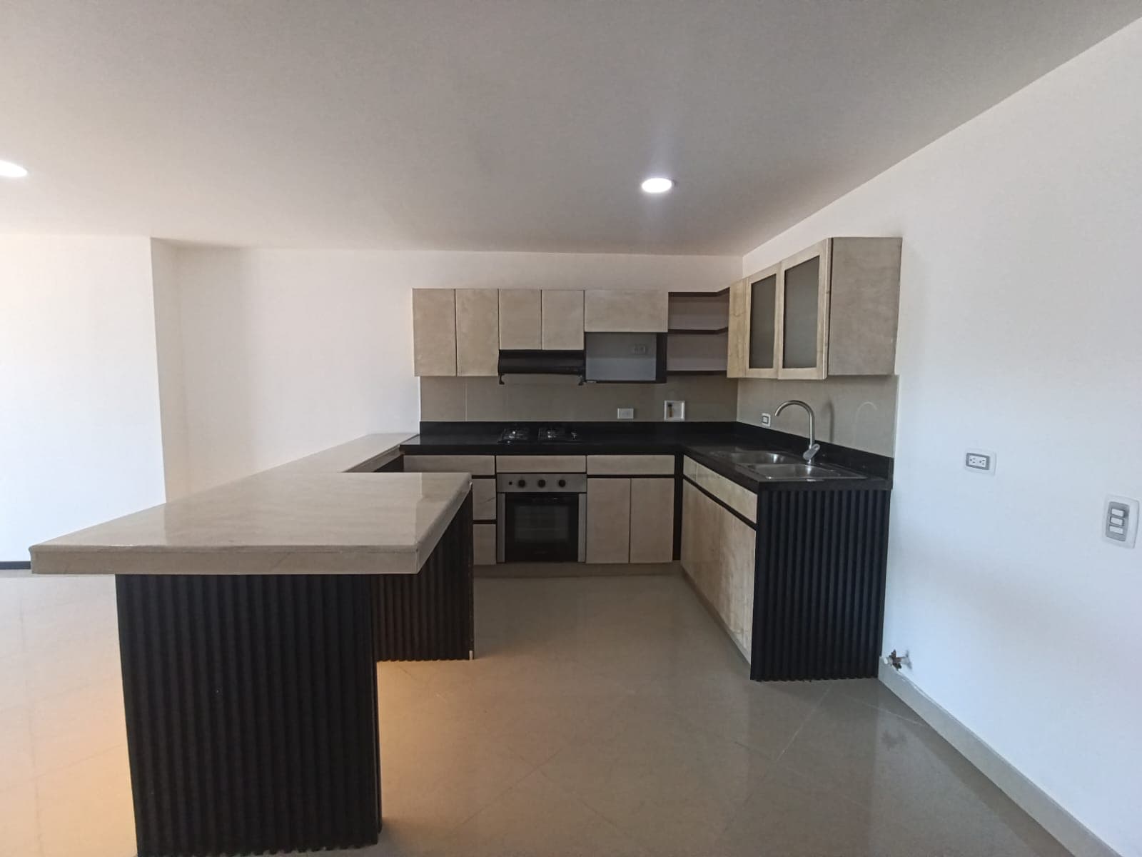 Apartamento en arriendo en Aves María, Sabaneta — foto 1 de 20