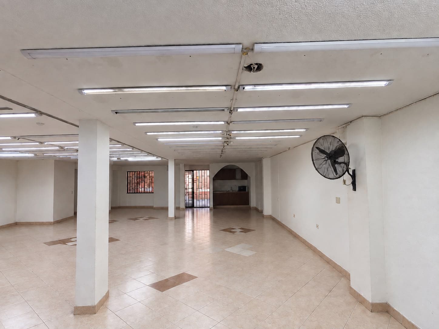 Local en arriendo en San Jose Obrero, Bello — foto 1 de 9