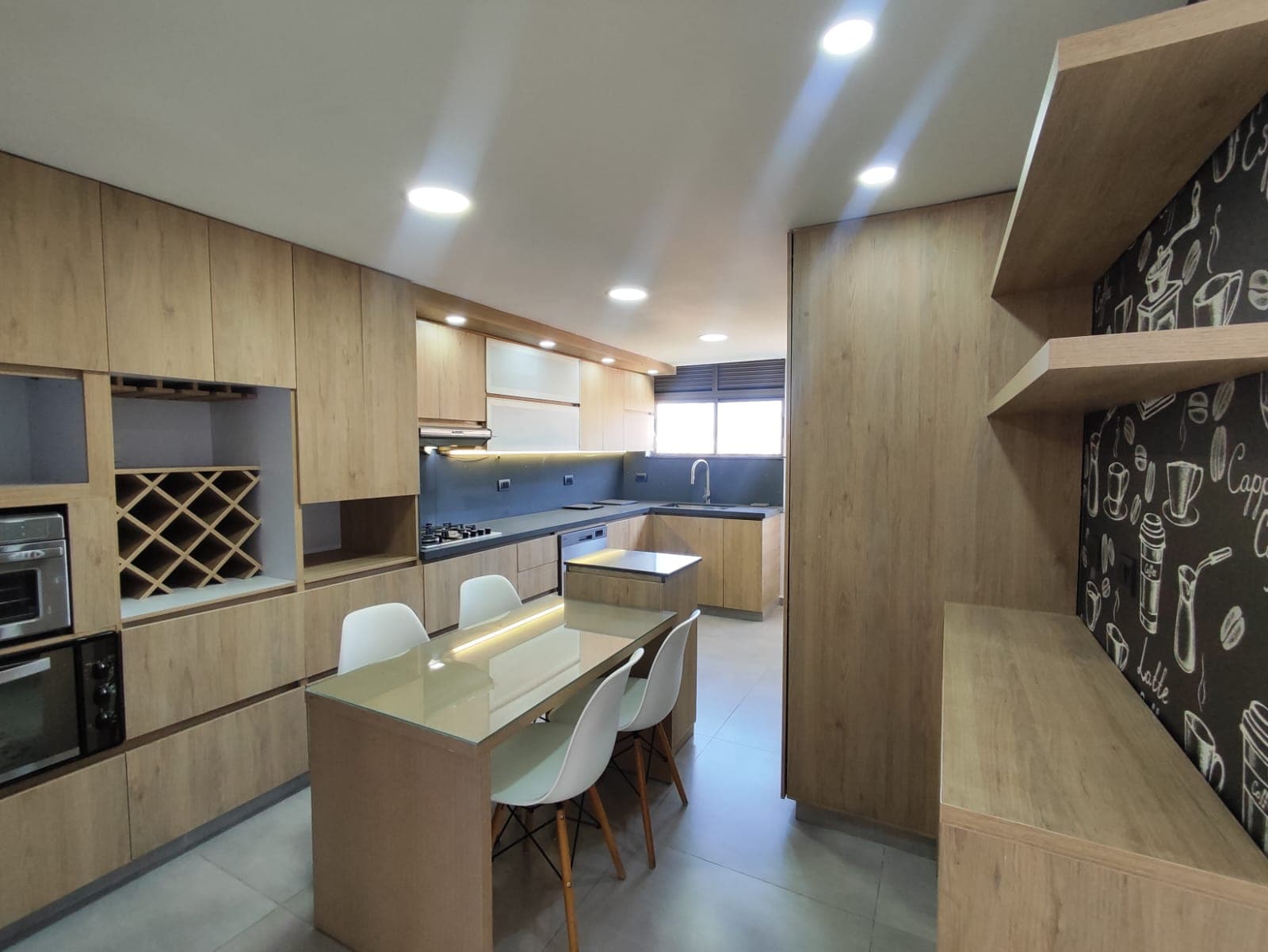 Apartamento en arriendo en Jardines, Envigado — foto 1 de 20