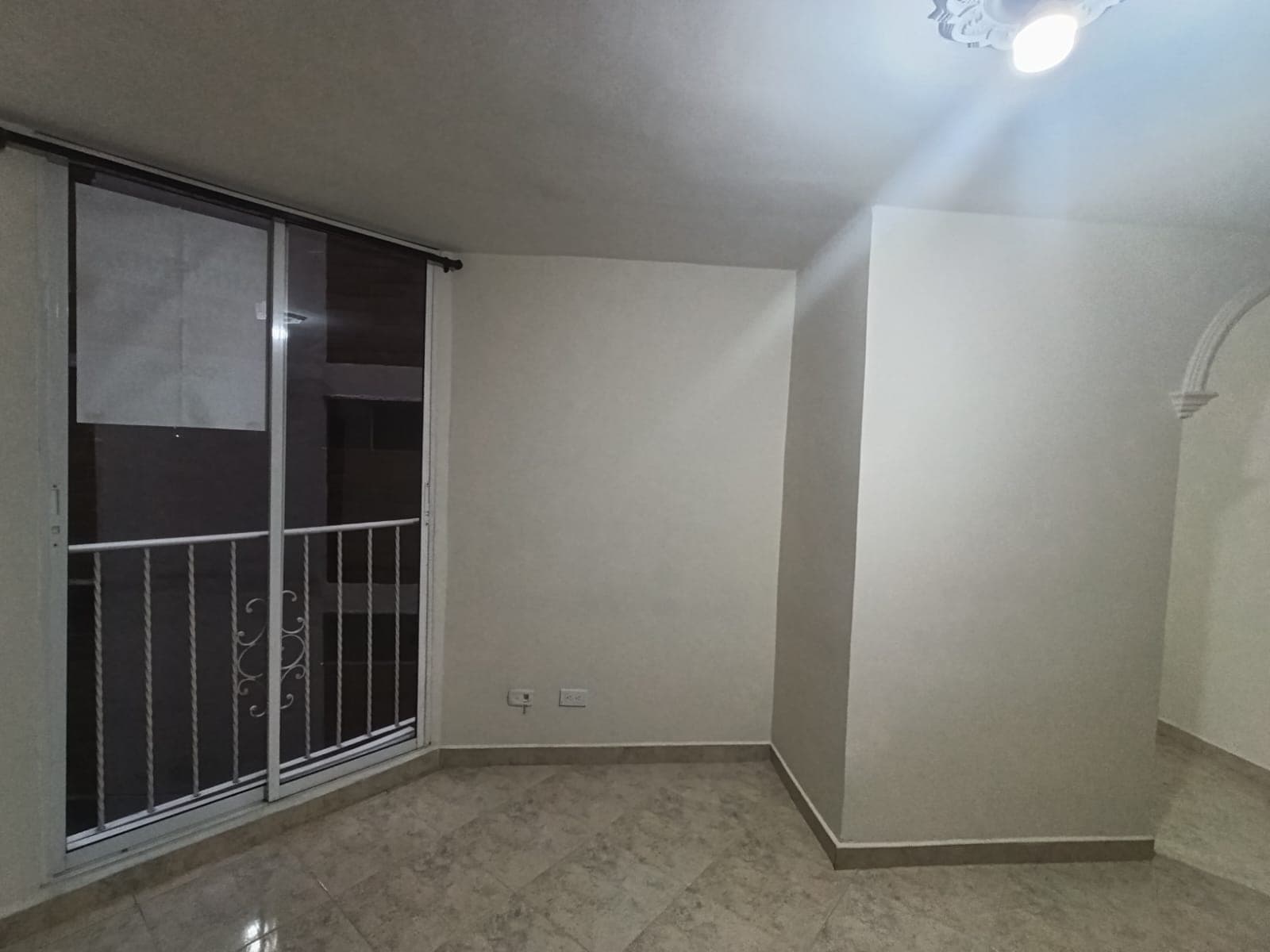 Apartamento en arriendo en Bombona, Centro, Medellín — foto 3 de 20