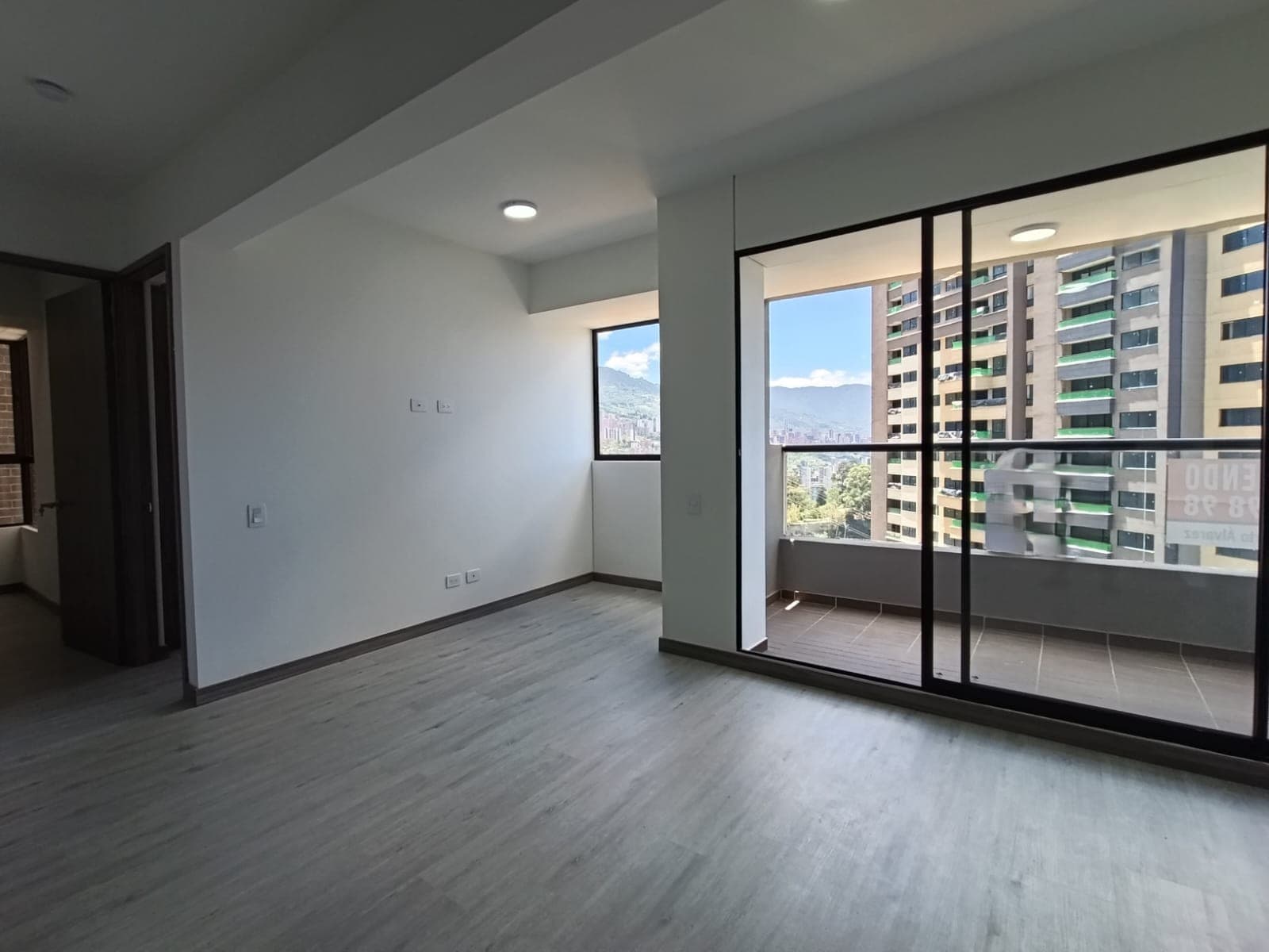Apartamento en arriendo en Las Palmas Medellín, Centro — foto 4 de 13