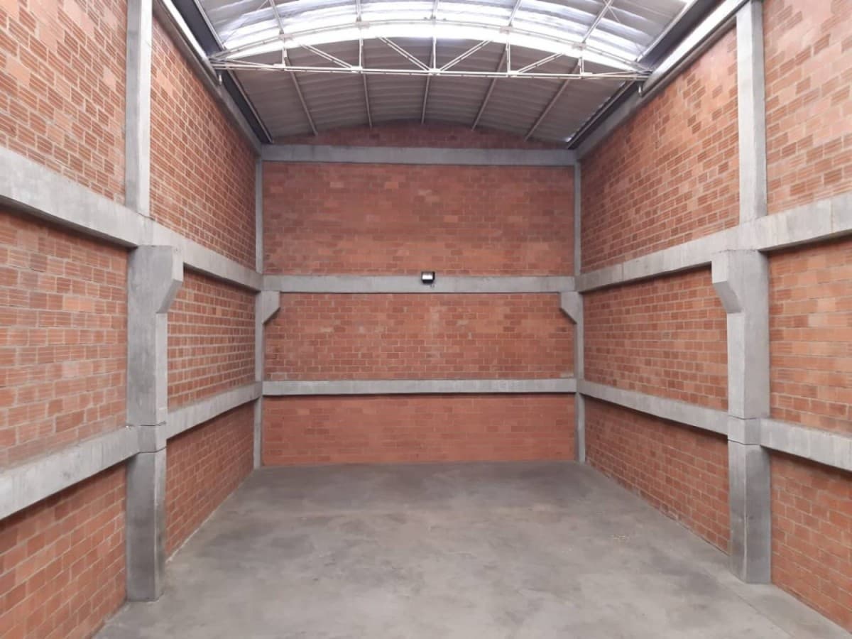 Bodega en arriendo en Los Naranjos Itagui — foto 4 de 12