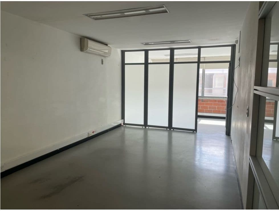 Bodega en arriendo en Los Naranjos Itagui — foto 5 de 12