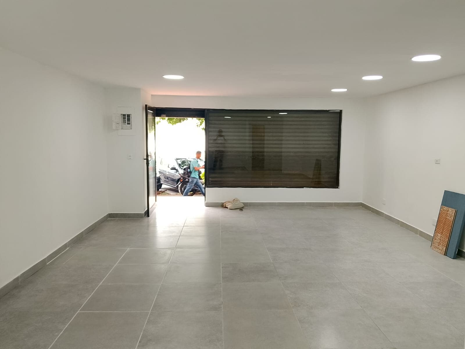Local en arriendo en Belén Malibú, Medellín — foto 1 de 8