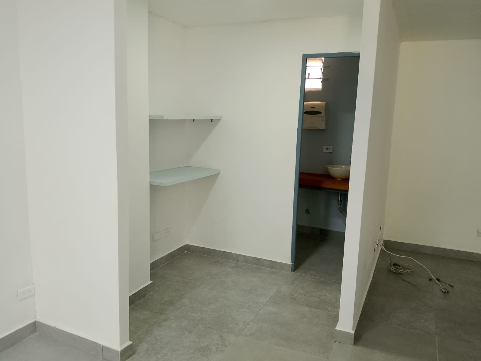 Local en arriendo en Belén Malibú, Medellín — foto 2 de 8