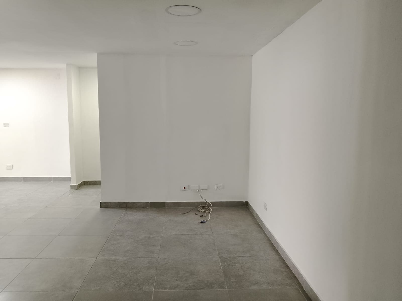 Local en arriendo en Belén Malibú, Medellín — foto 4 de 8