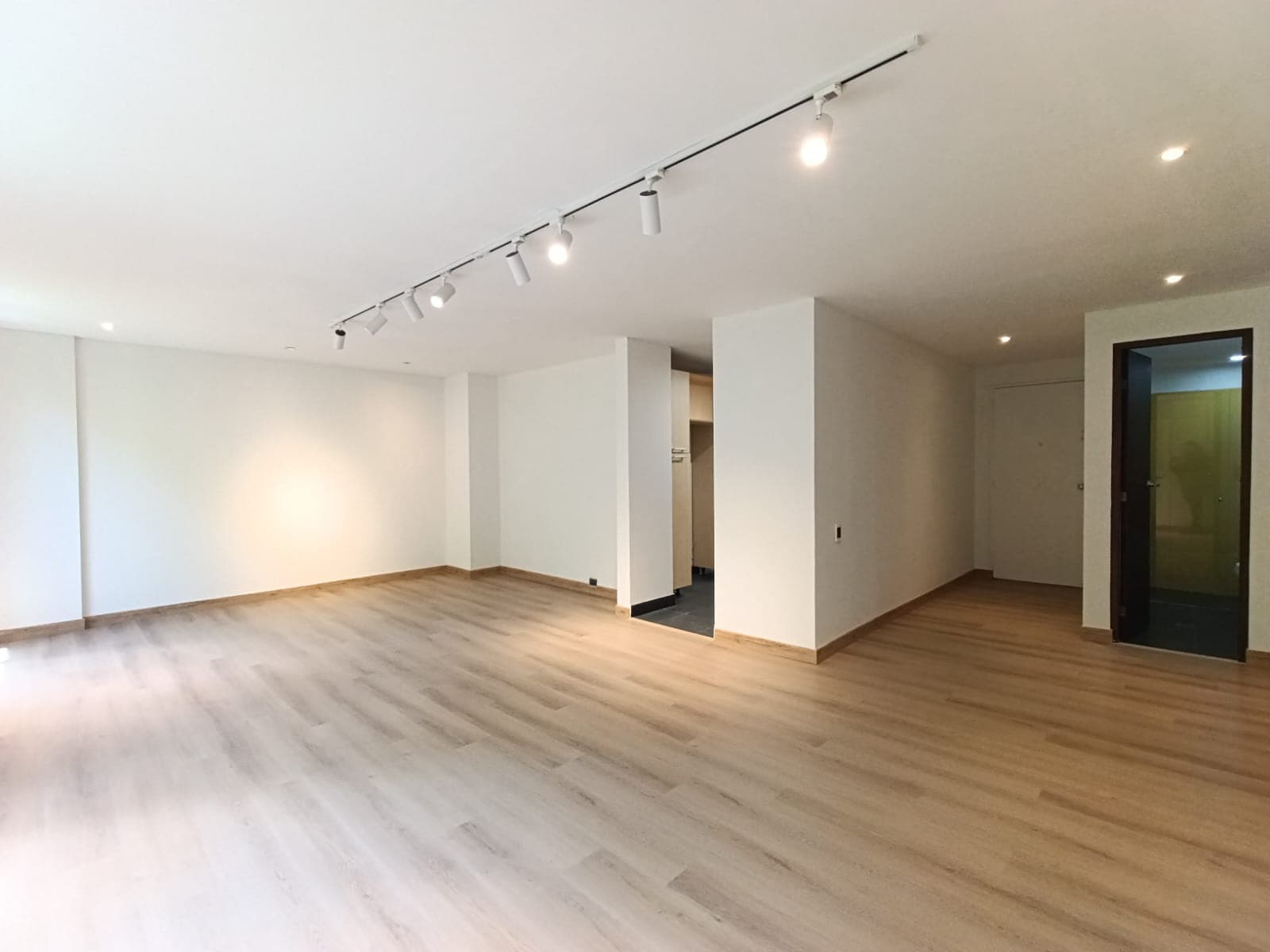 Apartamento en arriendo en Medellín — foto 2 de 13