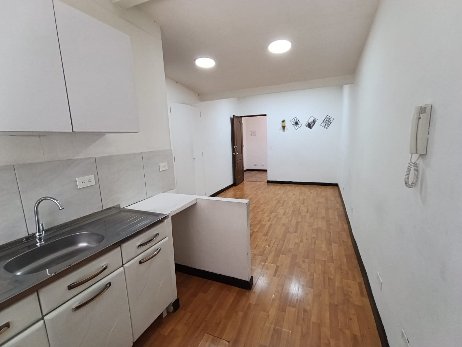 Oficina en arriendo en La Palma, Belen, Medellín — foto 1 de 8