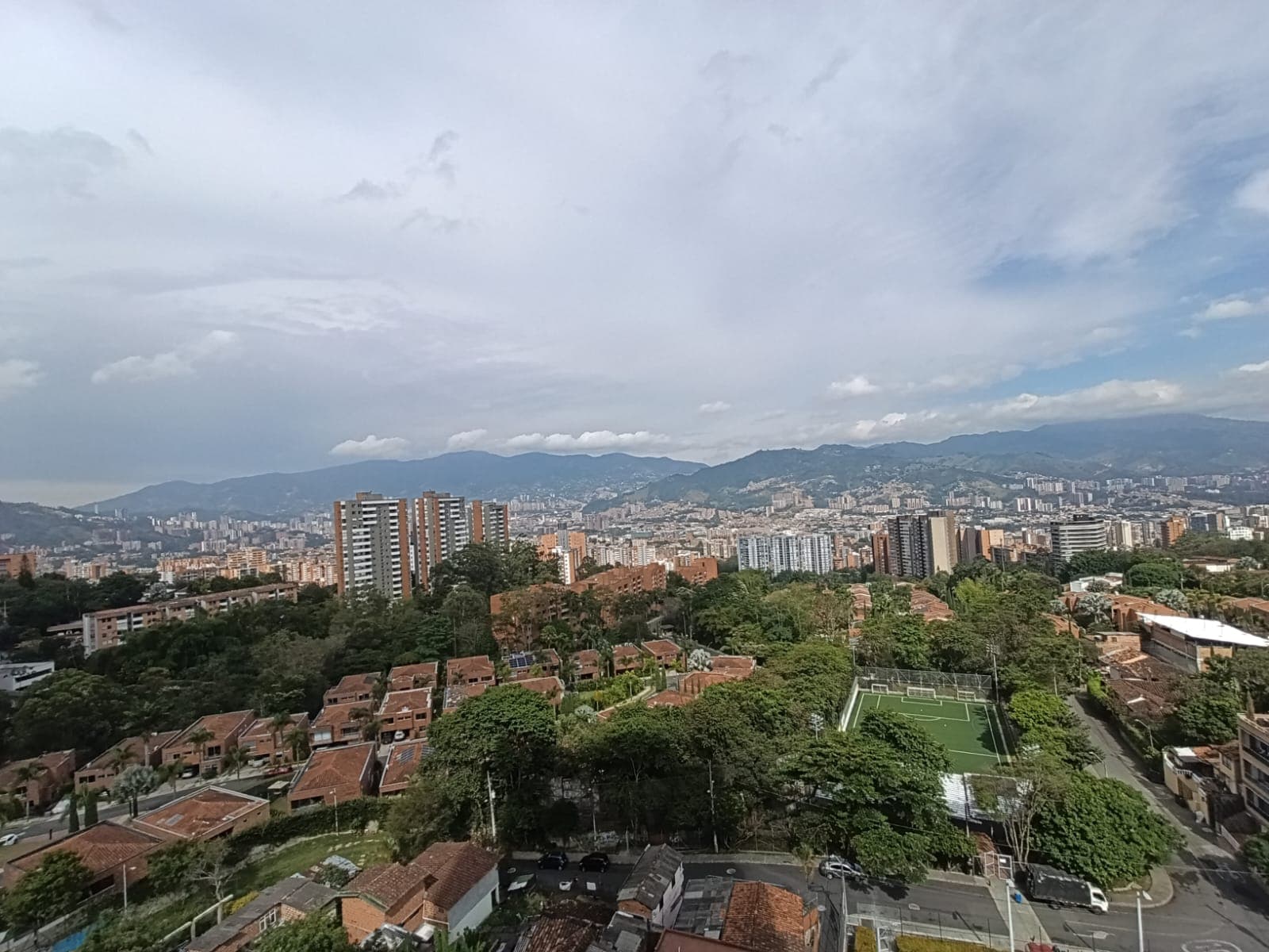 Apartamento en arriendo en Intermedia, Envigado — foto 2 de 20