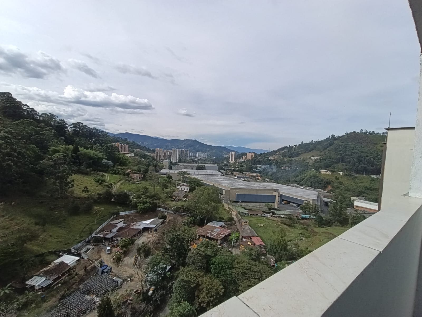 Apartamento en arriendo en La Tablaza, La Estrella — foto 1 de 17