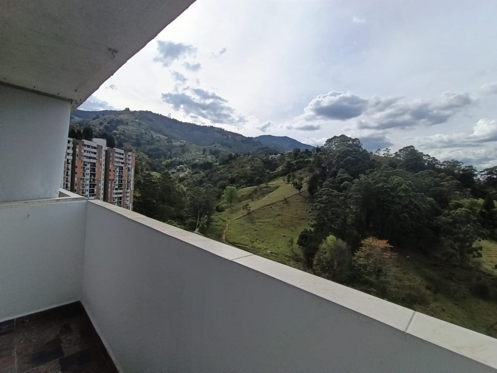 Apartamento en arriendo en La Tablaza, La Estrella — foto 2 de 17
