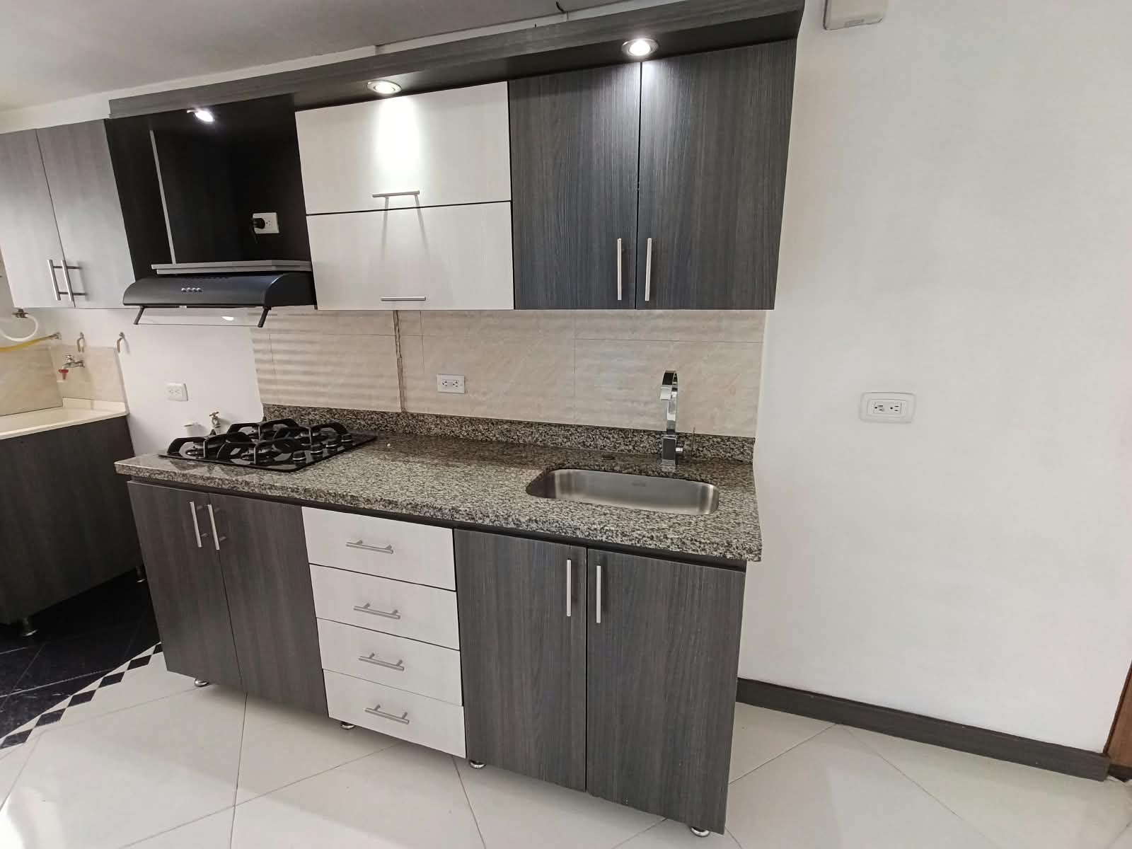 Apartamento en arriendo en La Ferreria, La Estrella — foto 4 de 18