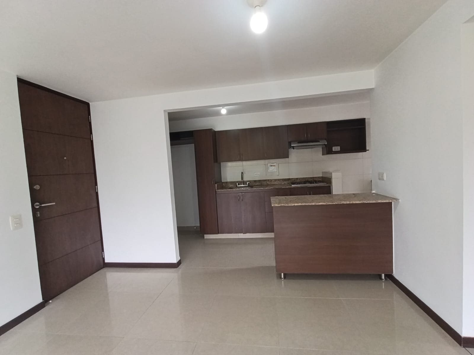 Apartamento en arriendo en Cumbres, Envigado — foto 5 de 18
