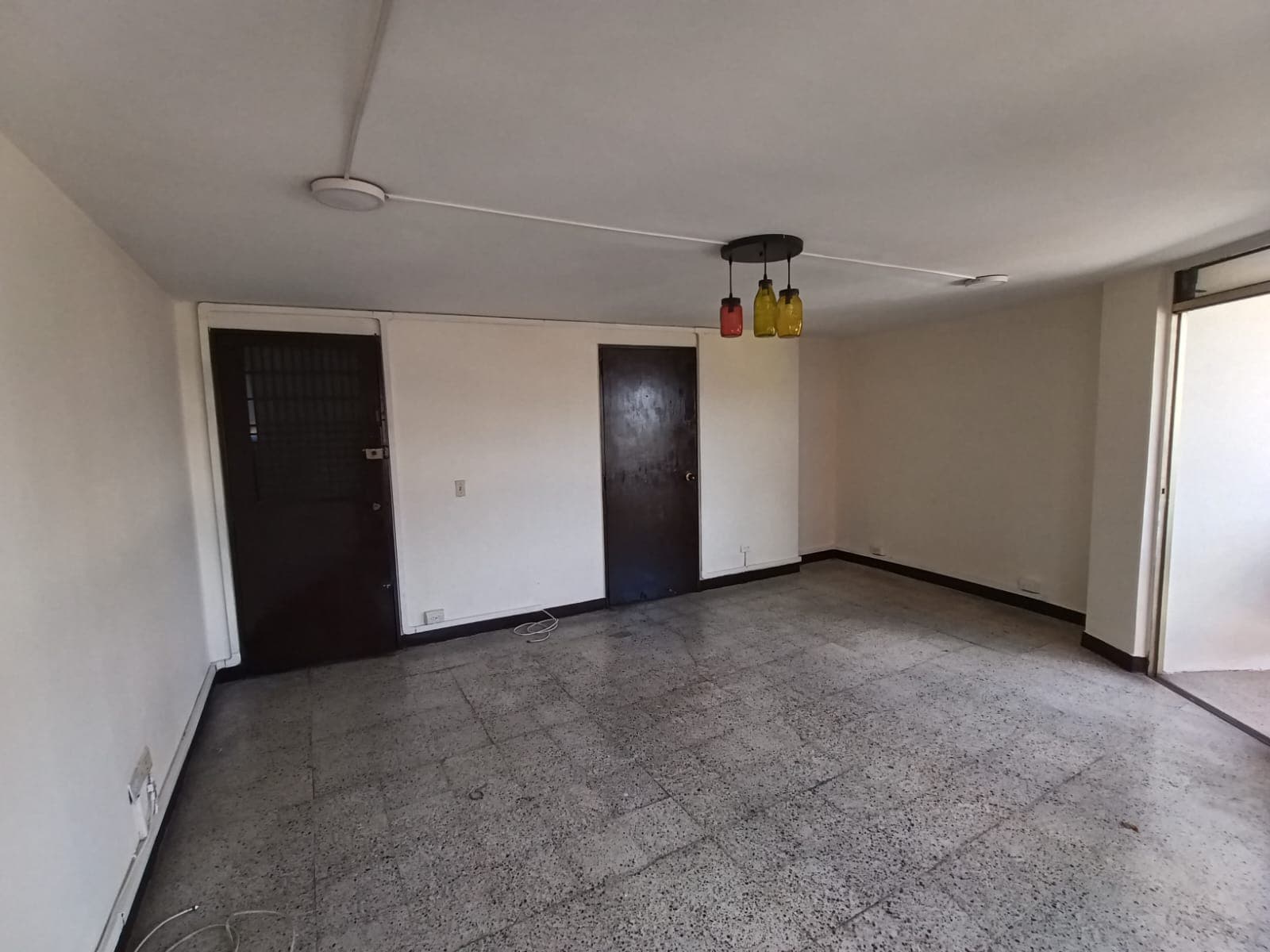 Oficina en arriendo en La Candelaria, Centro, Medellín — foto 3 de 10
