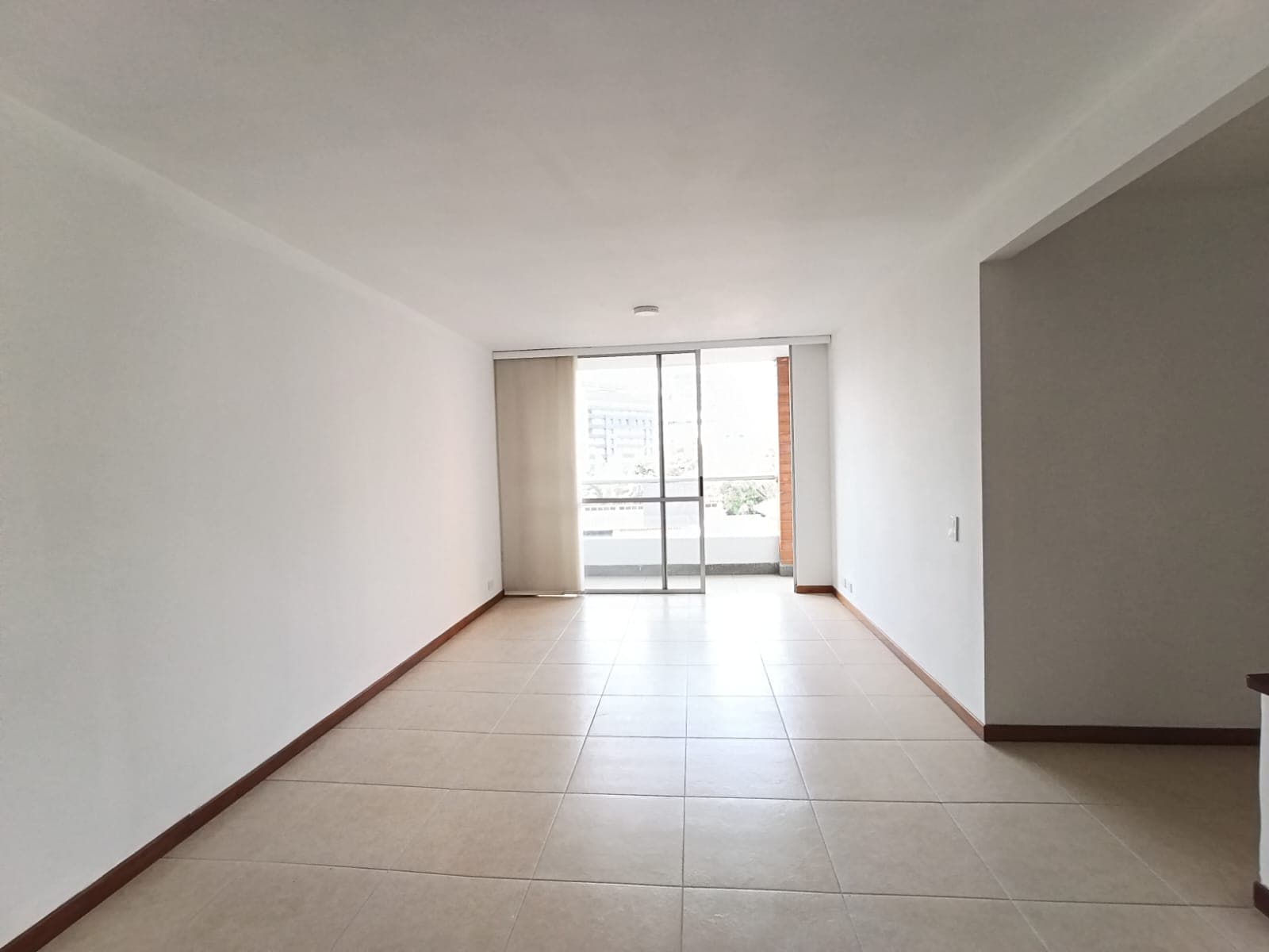 Apartamento en arriendo en Aguacatala, El Poblado, Medellín — foto 4 de 19