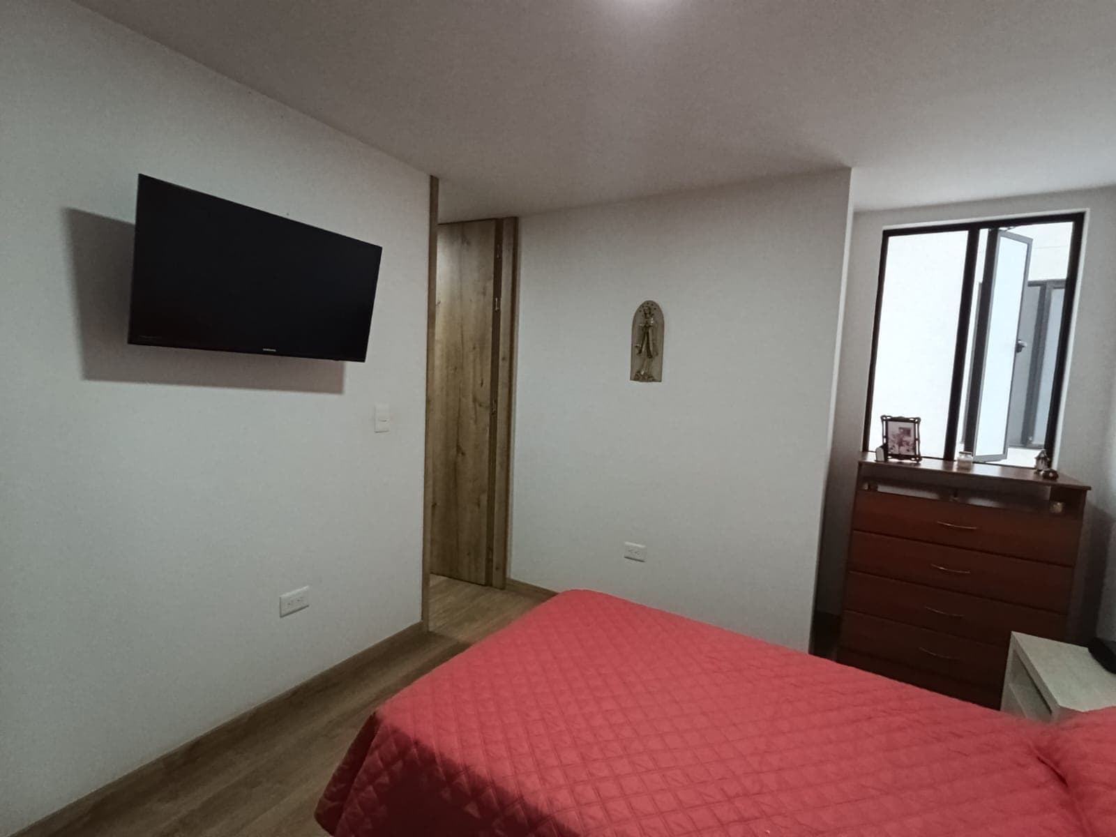Apartamento en arriendo en Conquistadores, Laureles, Medellín — foto 4 de 20