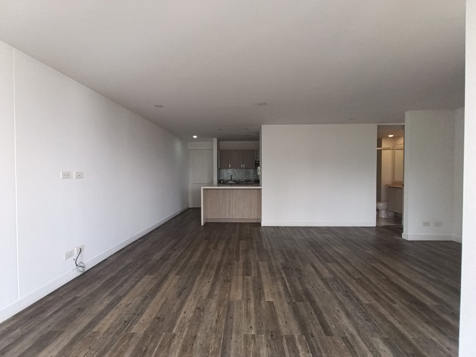 Apartamento en arriendo en Los Balsos, El Poblado, Medellín — foto 4 de 14