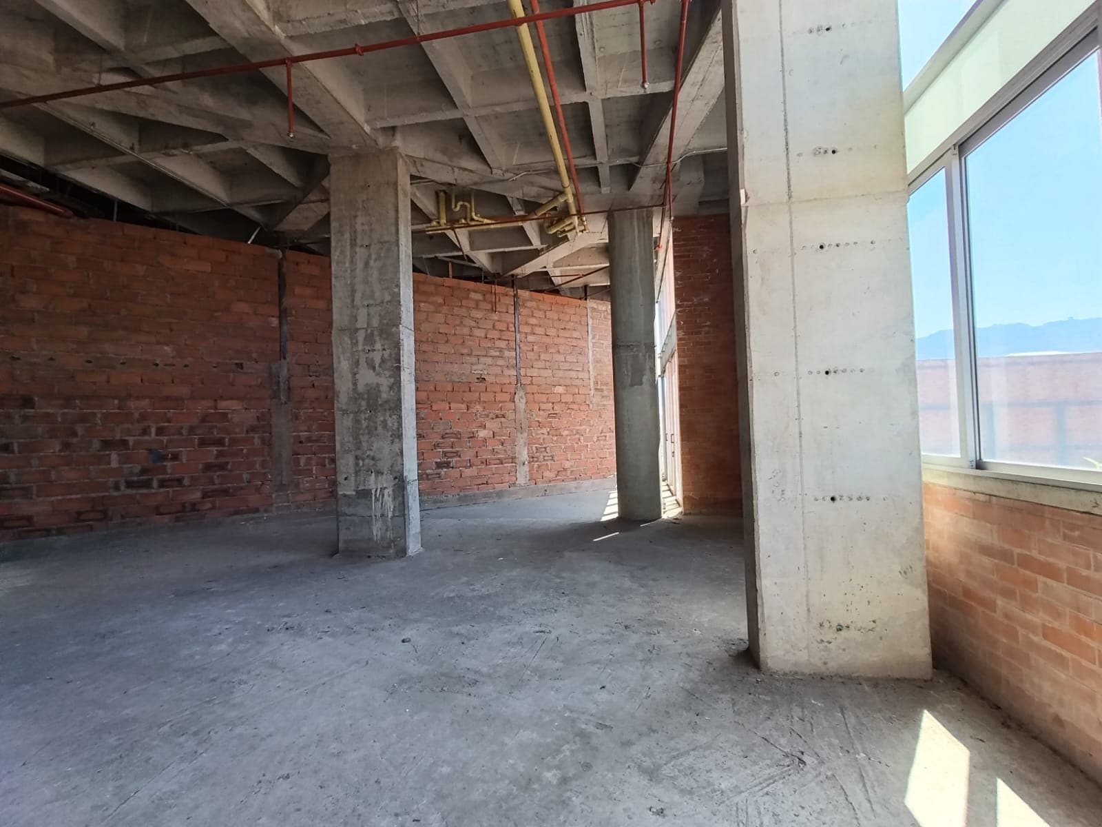 Local en arriendo en Centro Itagui — foto 5 de 10