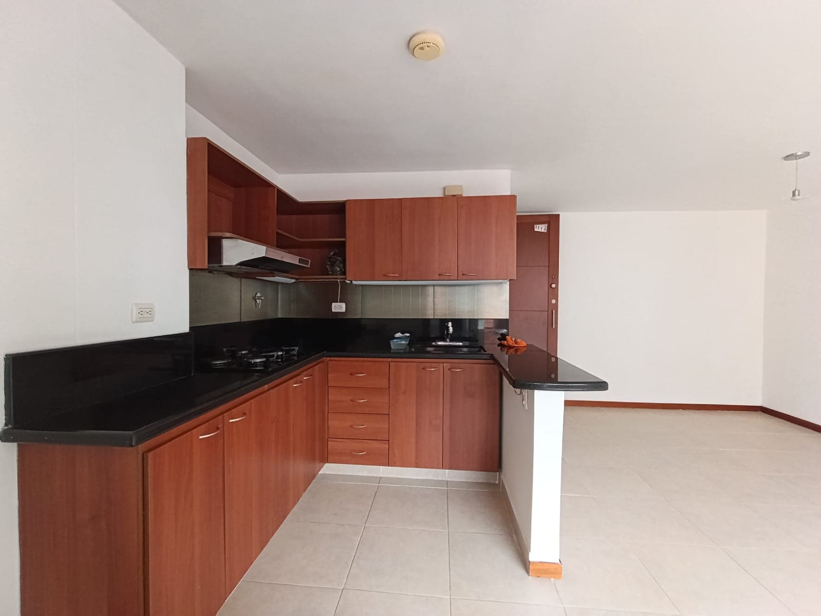 Apartamento en arriendo en Cumbres, Envigado — foto 3 de 20
