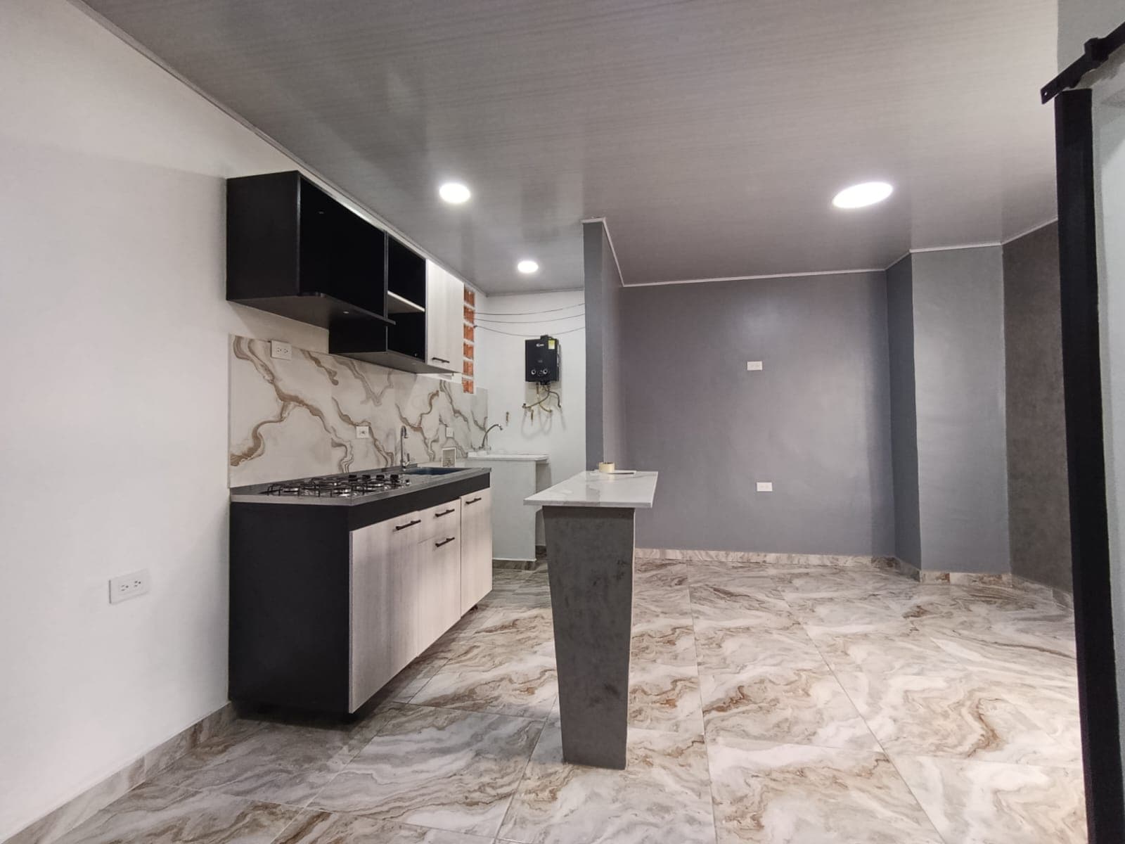 Apartamento en arriendo en Bombona, Centro, Medellín — foto 1 de 12