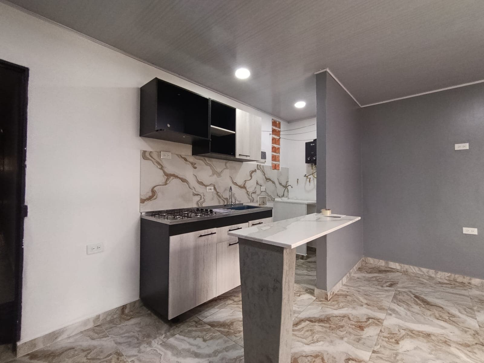 Apartamento en arriendo en Bombona, Centro, Medellín — foto 2 de 12