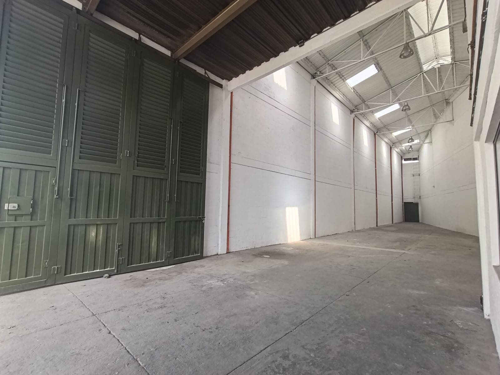 Bodega en arriendo en La Tablaza, La Estrella — foto 1 de 18