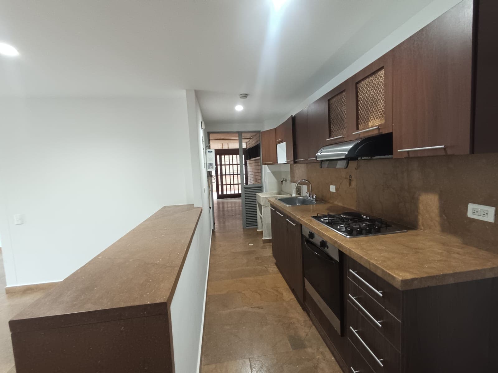 Apartamento en arriendo en Loma del Escobero Envigado — foto 5 de 19