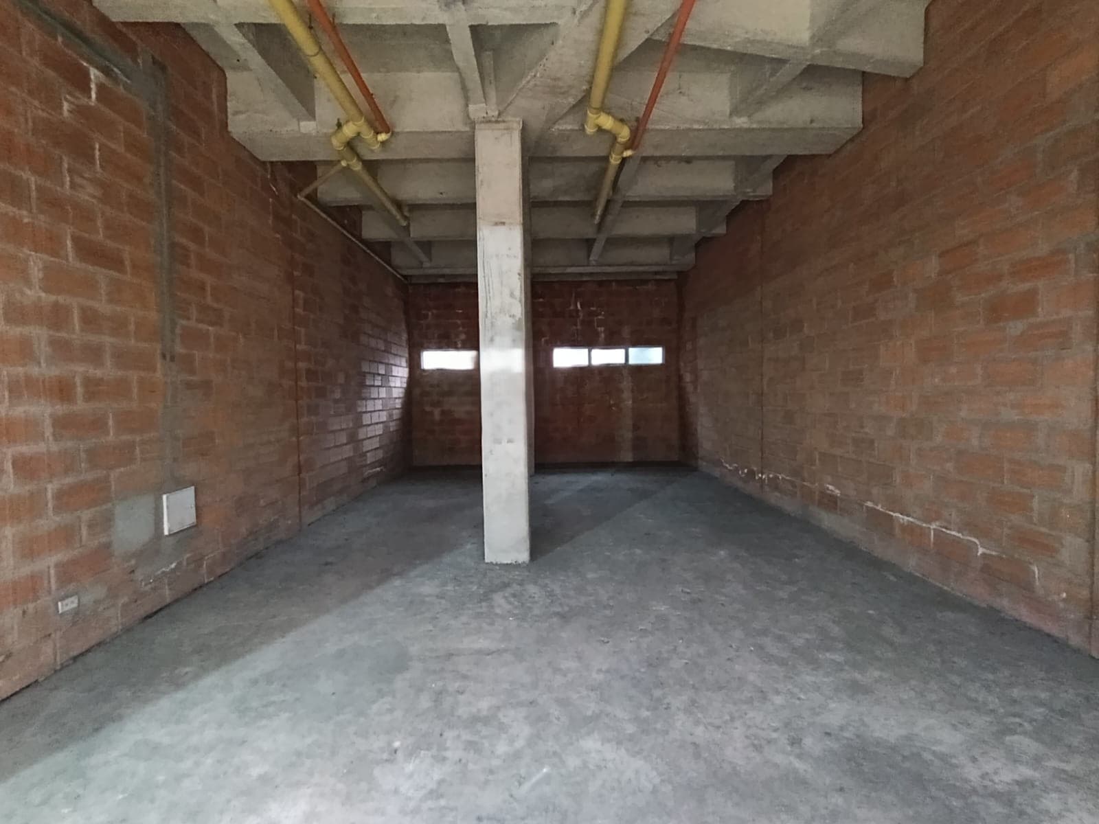 Local en arriendo en Centro Itagui — foto 3 de 13