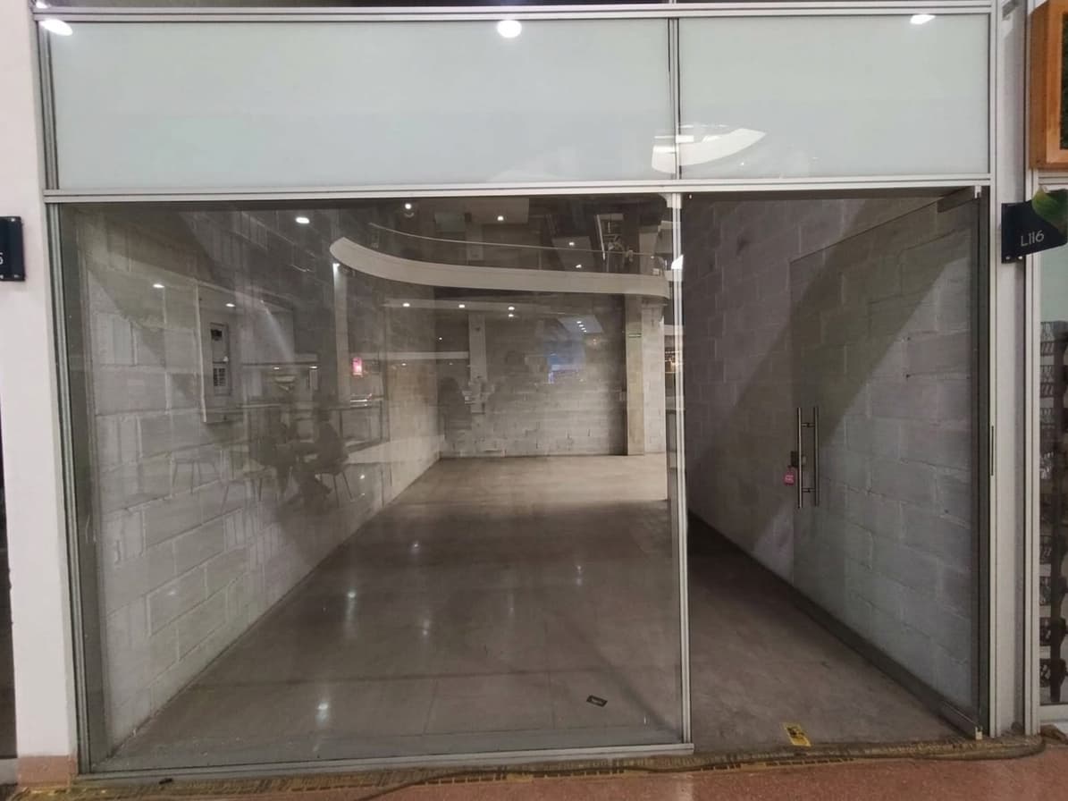 Local en arriendo en Centro Itagui — foto 1 de 11