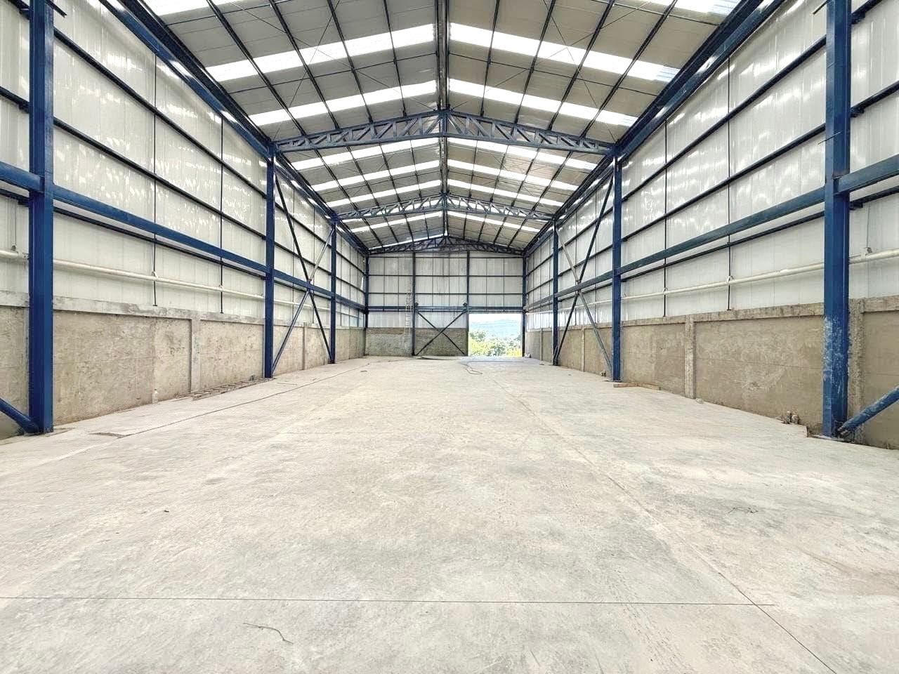 Bodega en arriendo en Vereda Tribunas, Vía Armenia, Pereira — foto 1 de 10