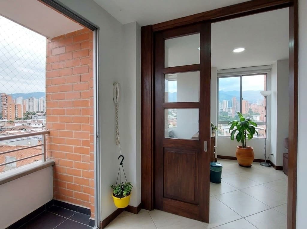 Apartamento en arriendo en Florida Nueva, Laureles, Medellín — foto 2 de 19