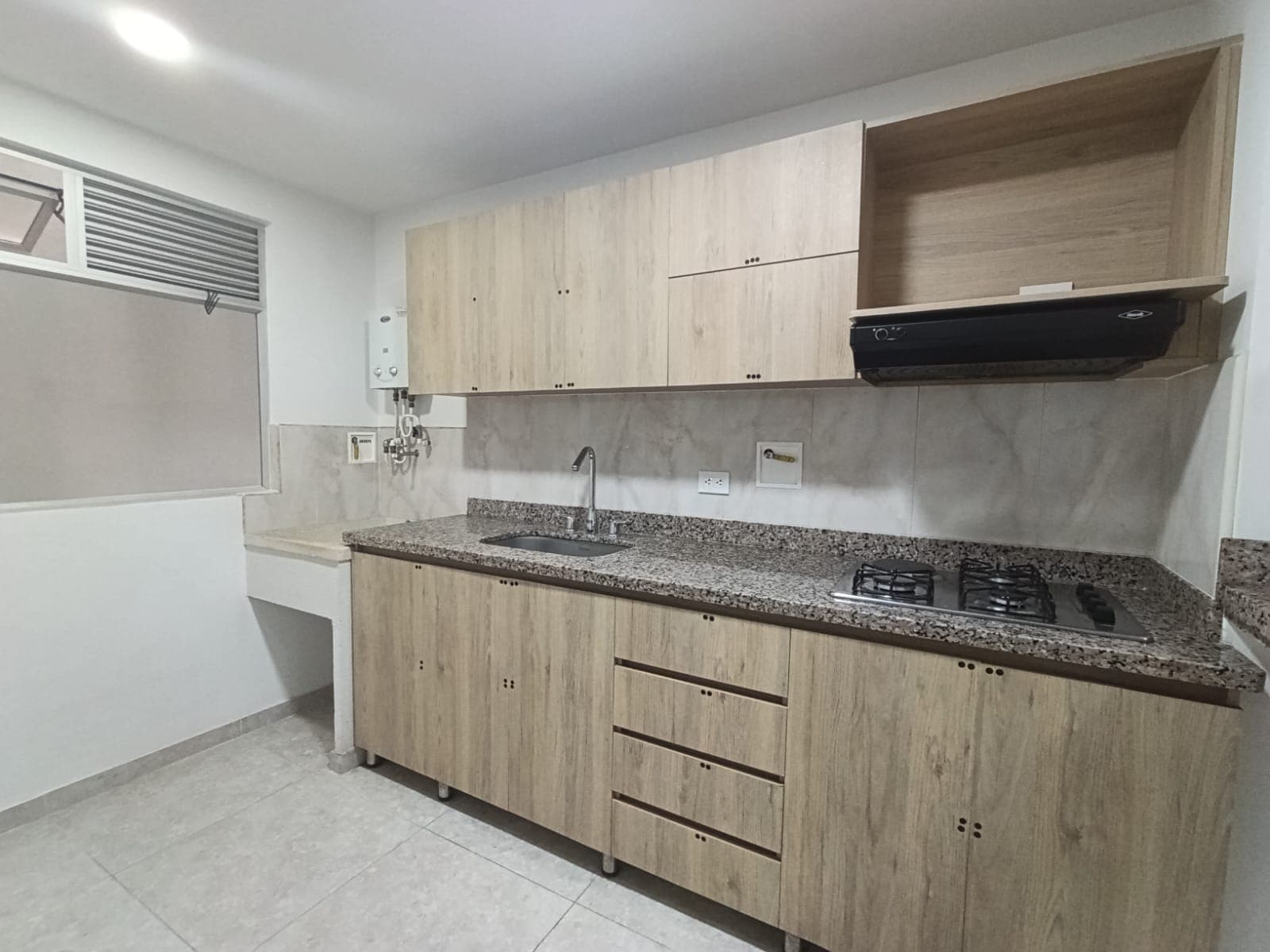 Apartamento en arriendo en Parque Sabaneta — foto 2 de 14