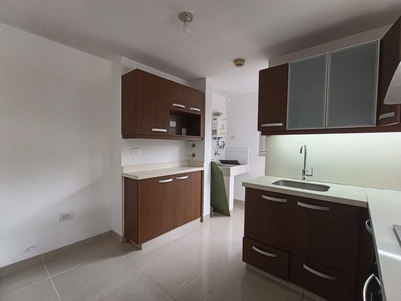 Apartamento en arriendo en Cumbres, Envigado — foto 4 de 20