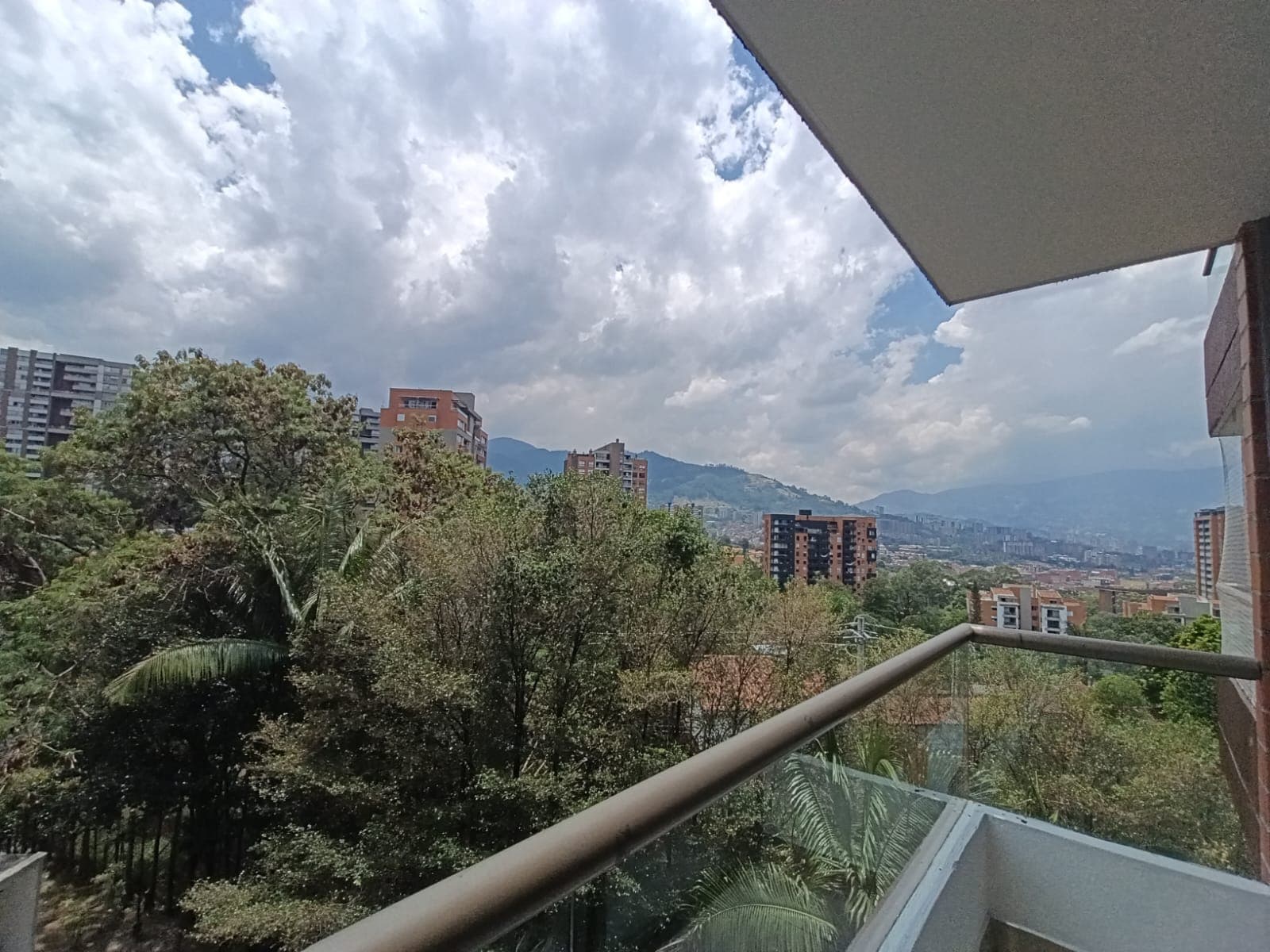 Apartamento en arriendo en Cumbres, Envigado — foto 2 de 20