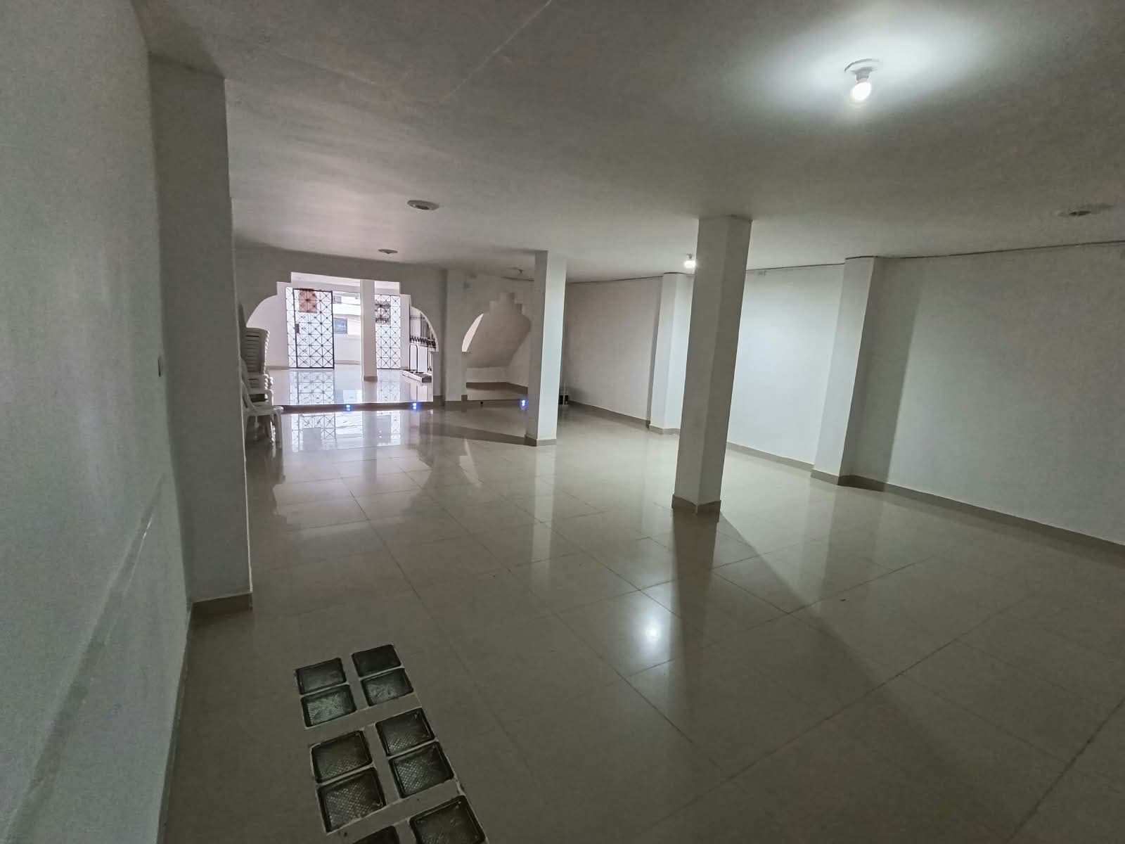 Casa Comercial en arriendo en Enciso, Centro, Medellín — foto 1 de 11
