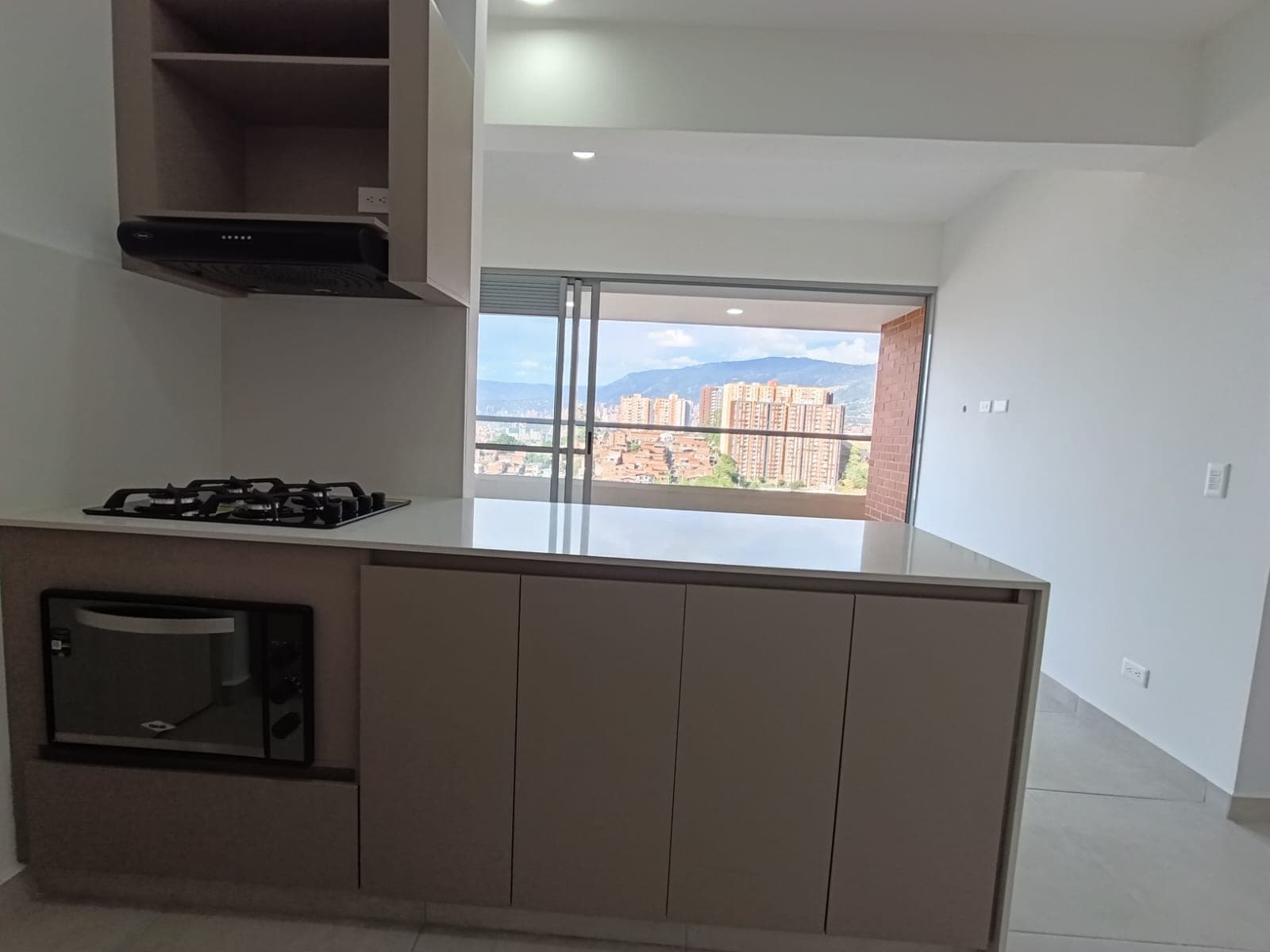 Apartamento en arriendo en Asdesillas Sabaneta — foto 3 de 20