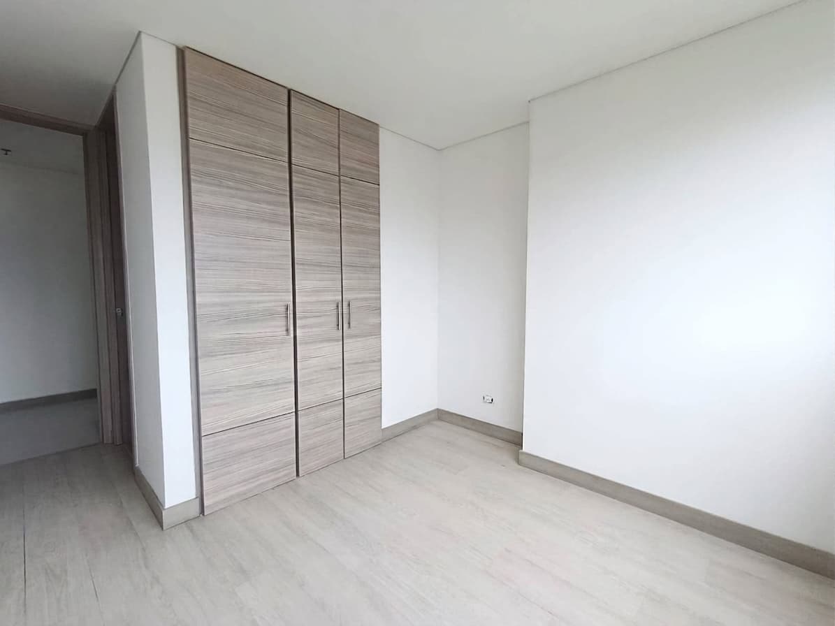 Apartamento en arriendo en Castropol, El Poblado, Medellín — foto 4 de 20