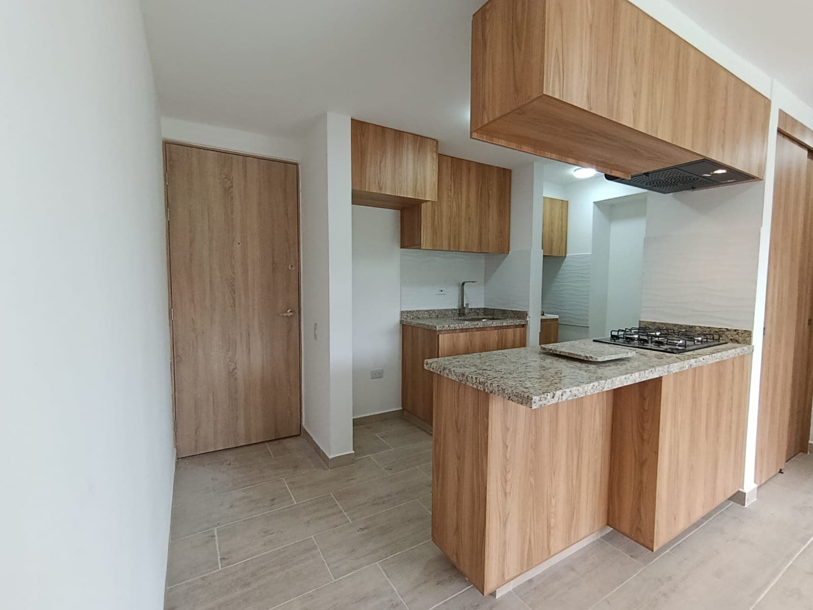 Apartamento en arriendo en El Carmen de Viboral — foto 2 de 8