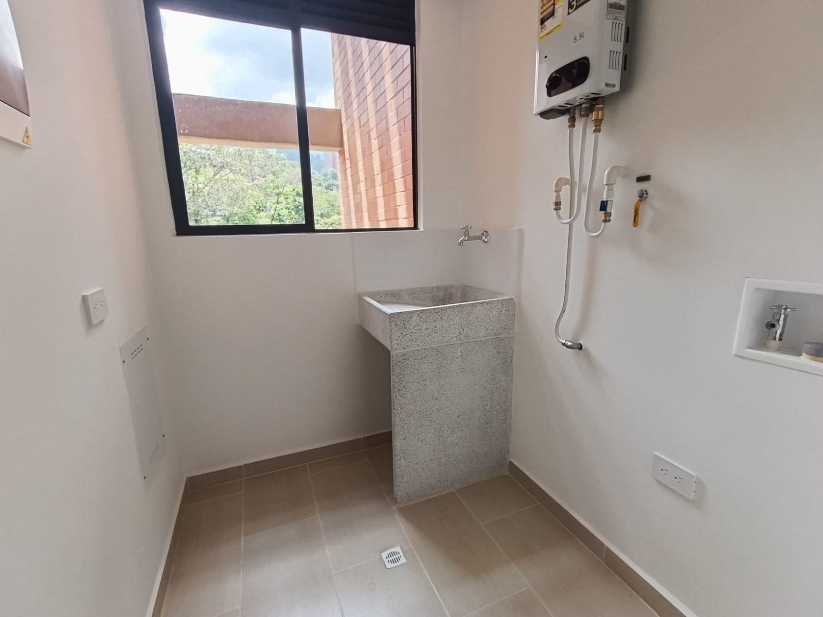 Apartamento en arriendo en Camino Verde, Envigado — foto 4 de 16