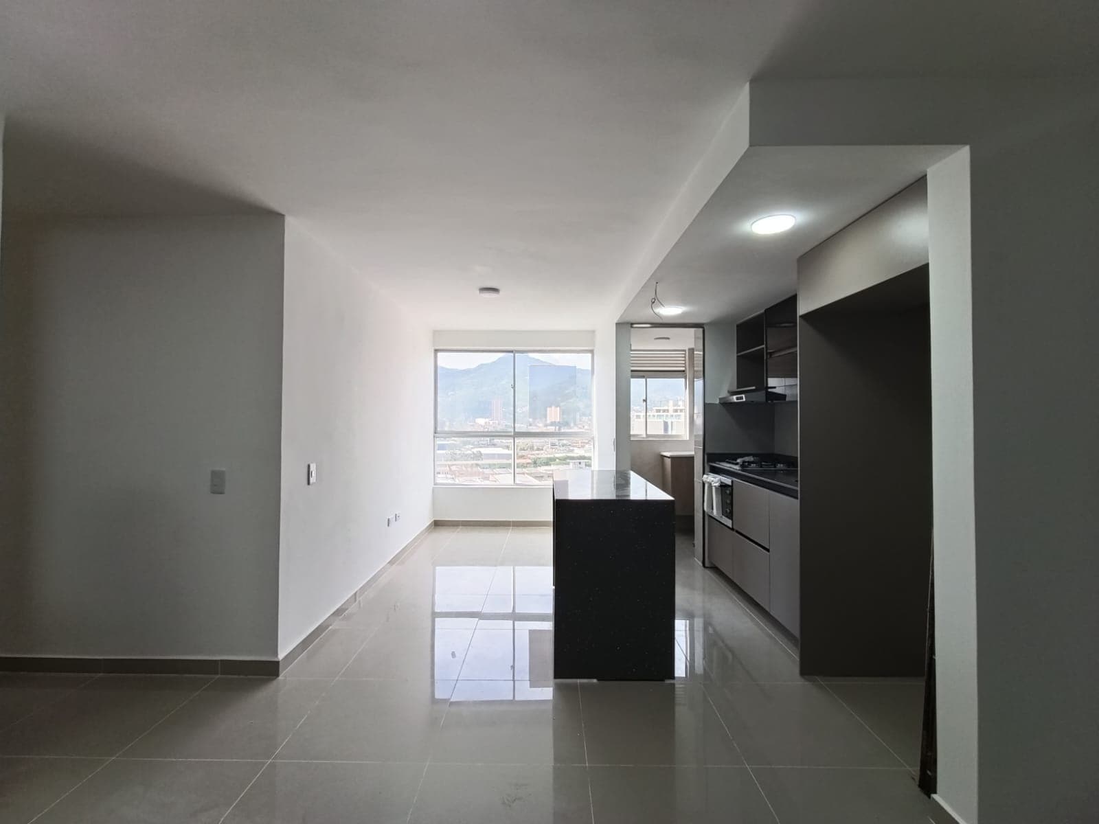 Apartamento en arriendo en Aliadas del Sur, Sabaneta — foto 1 de 18
