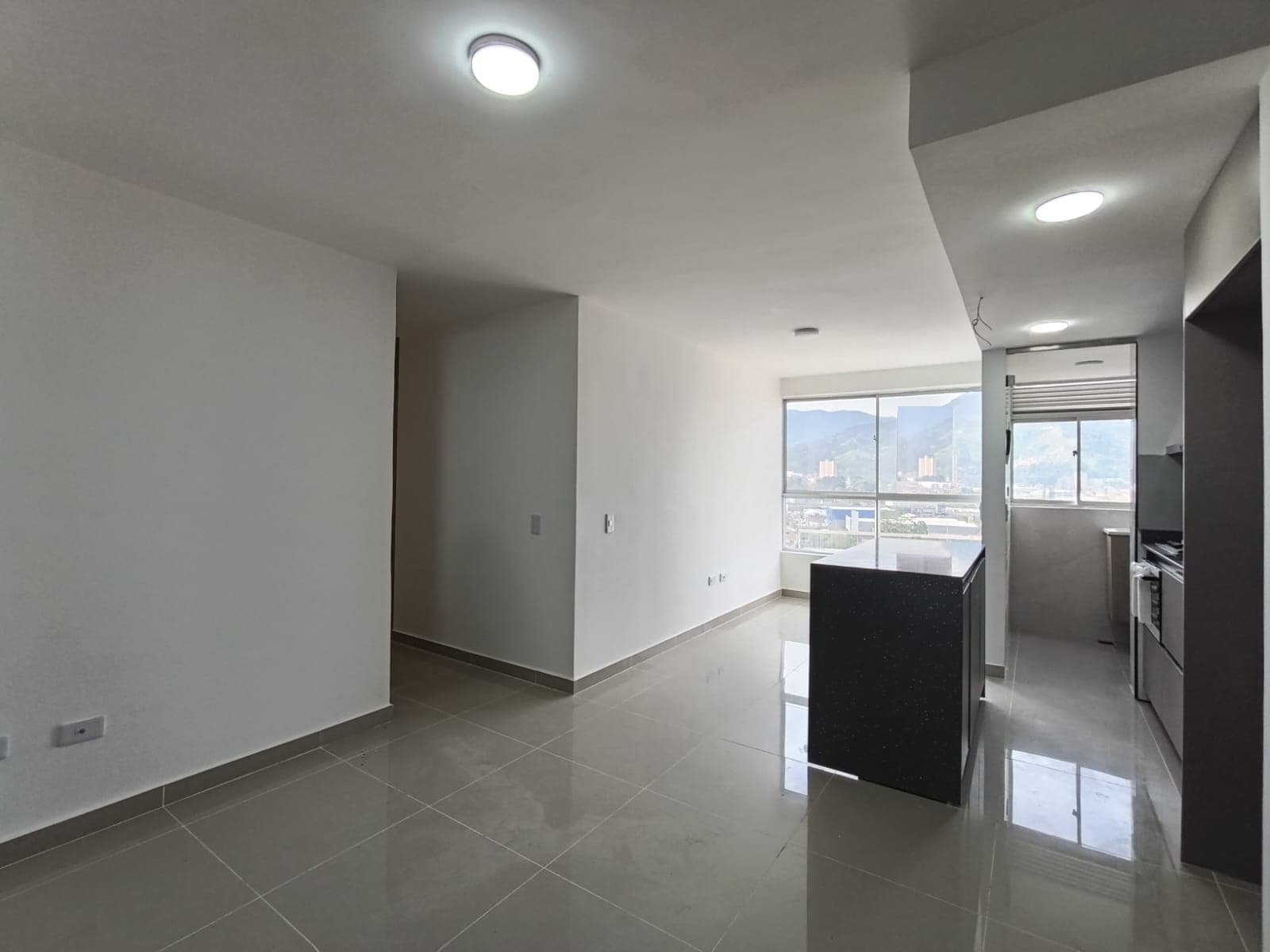 Apartamento en arriendo en Aliadas del Sur, Sabaneta — foto 3 de 18