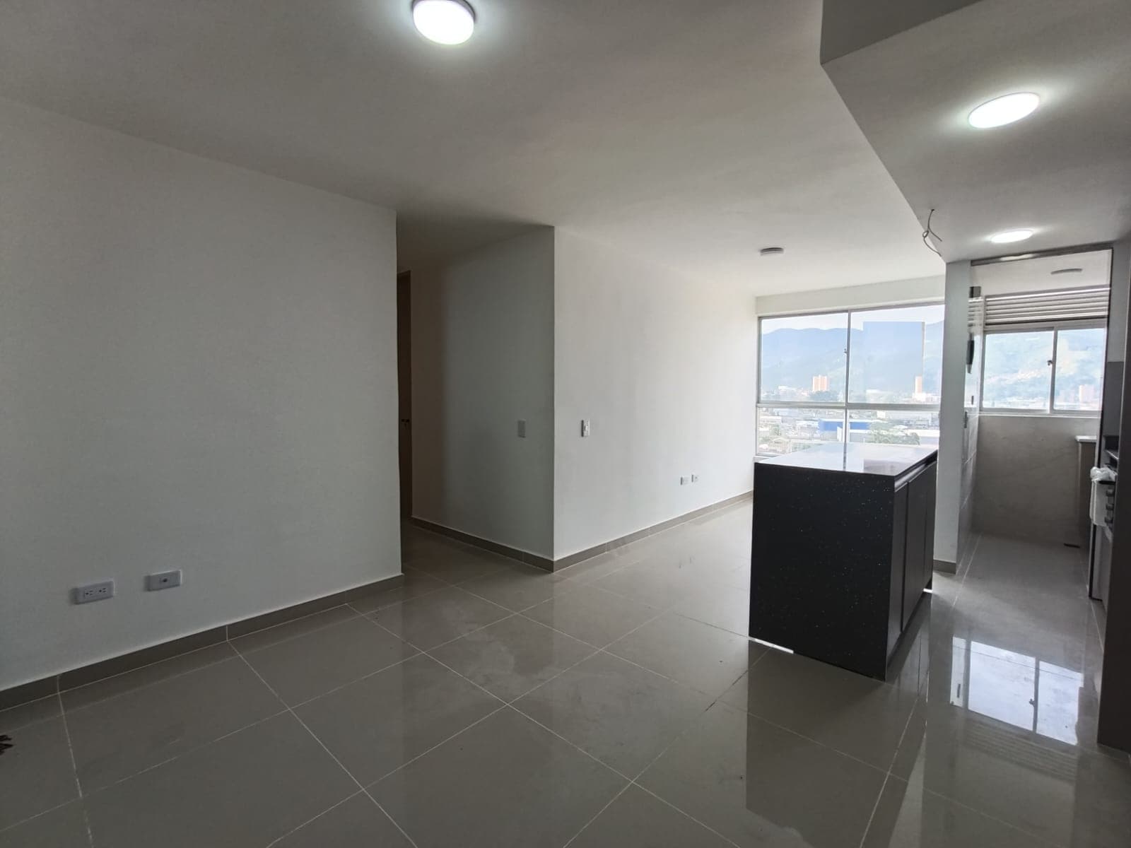 Apartamento en arriendo en Aliadas del Sur, Sabaneta — foto 4 de 18