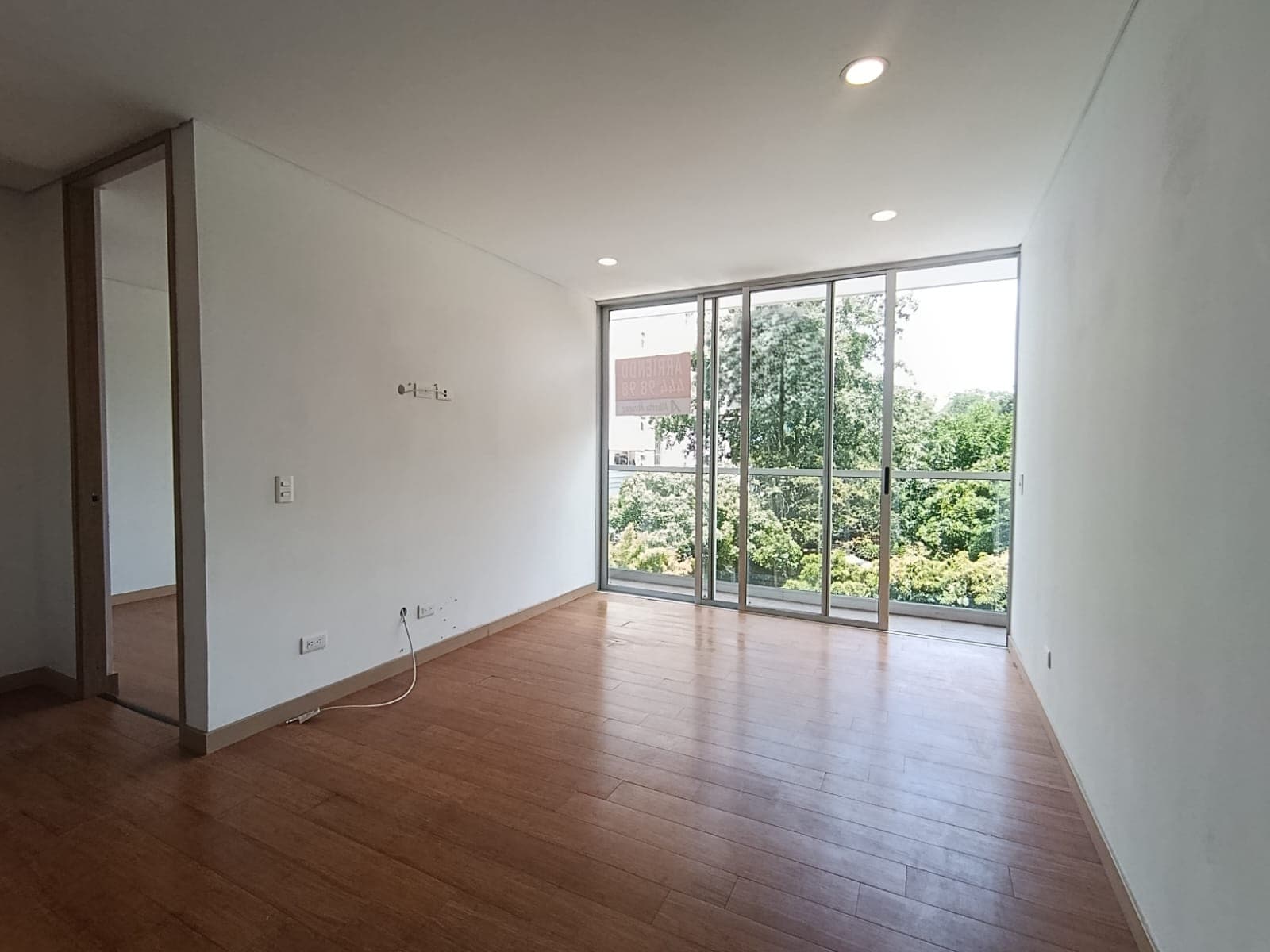 Apartamento en arriendo en La Frontera, El Poblado, Medellín — foto 1 de 12
