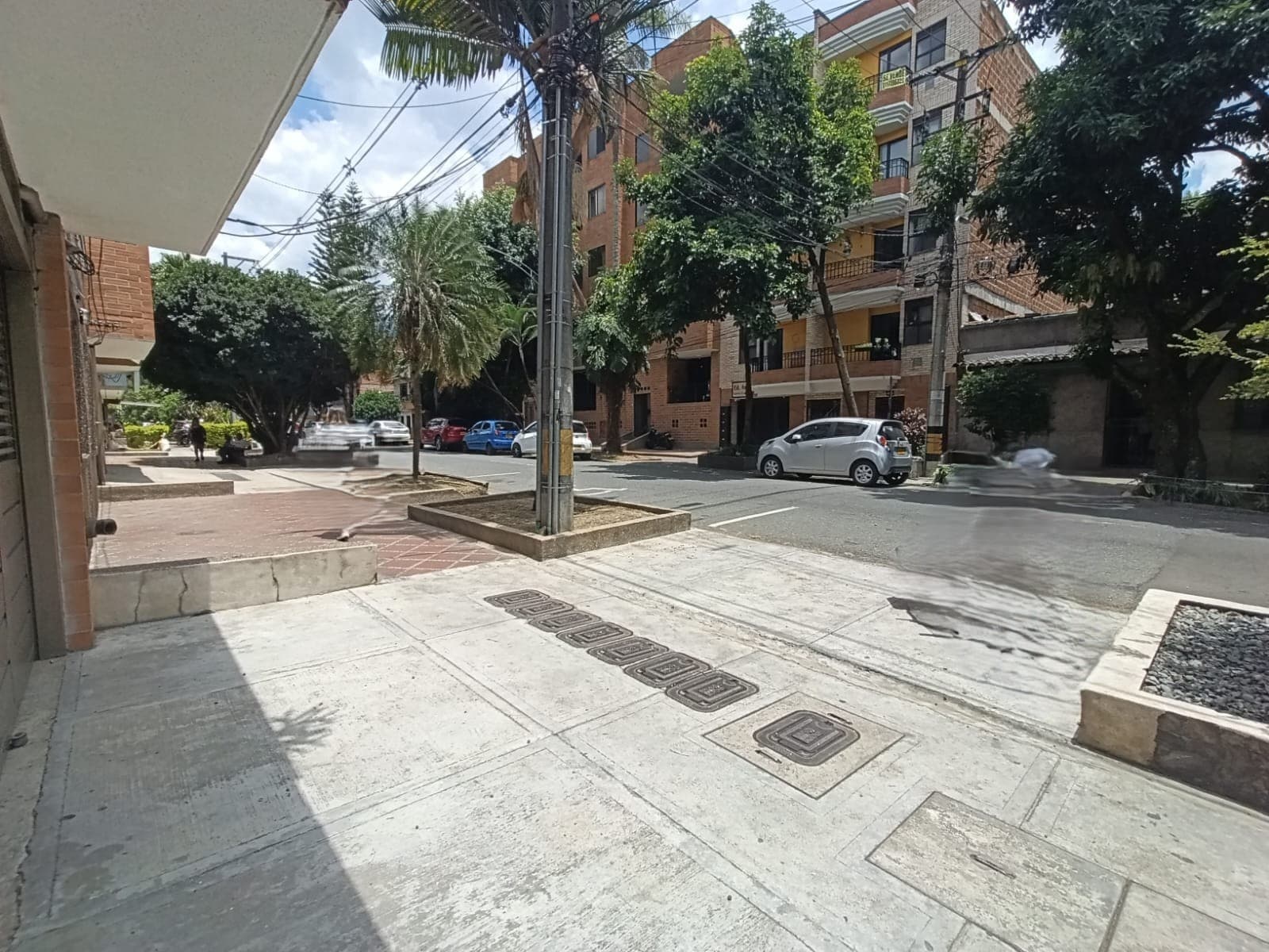 Local en arriendo en Los Naranjos Envigado — foto 1 de 10