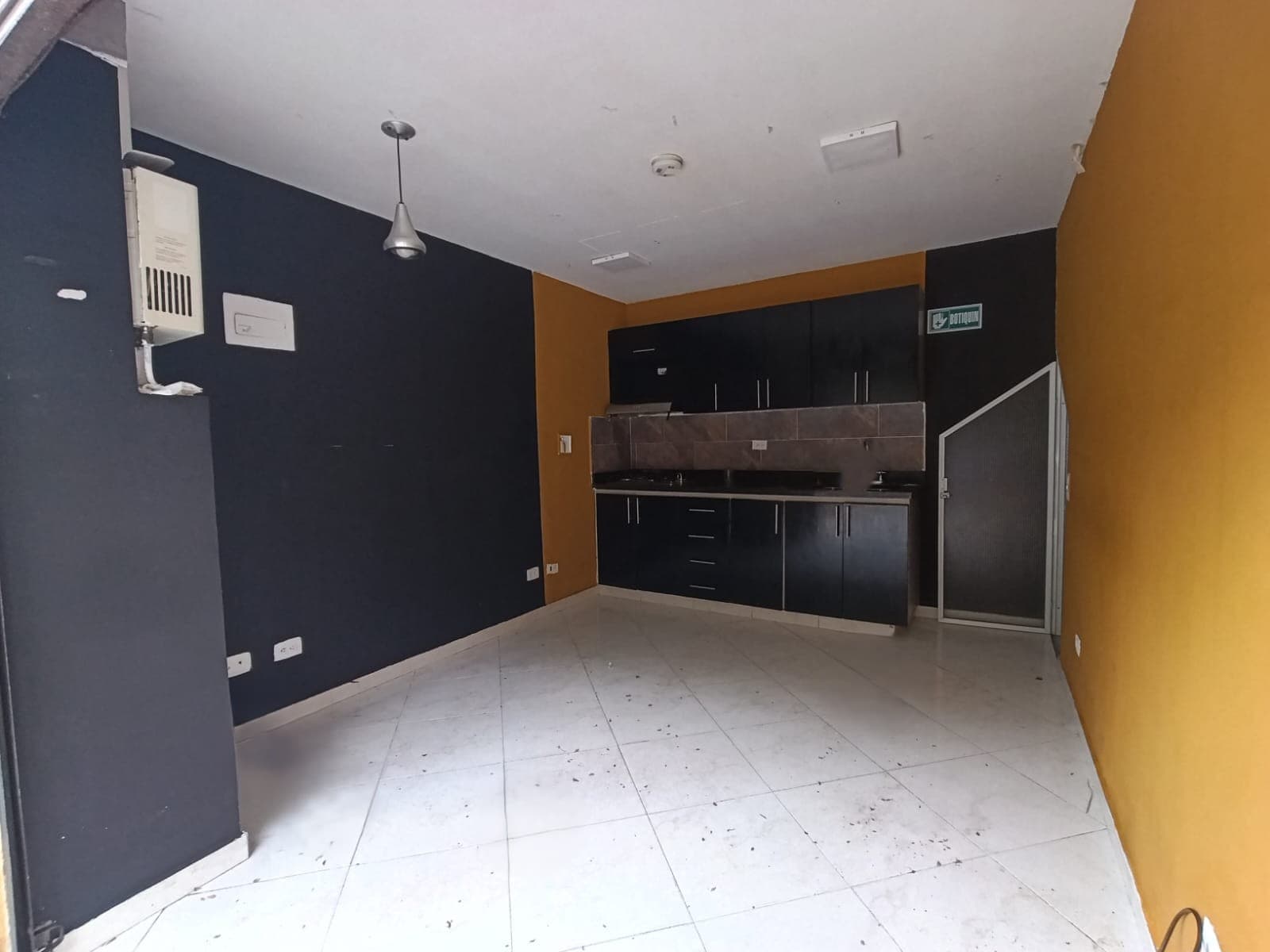Local en arriendo en Los Naranjos Envigado — foto 4 de 10