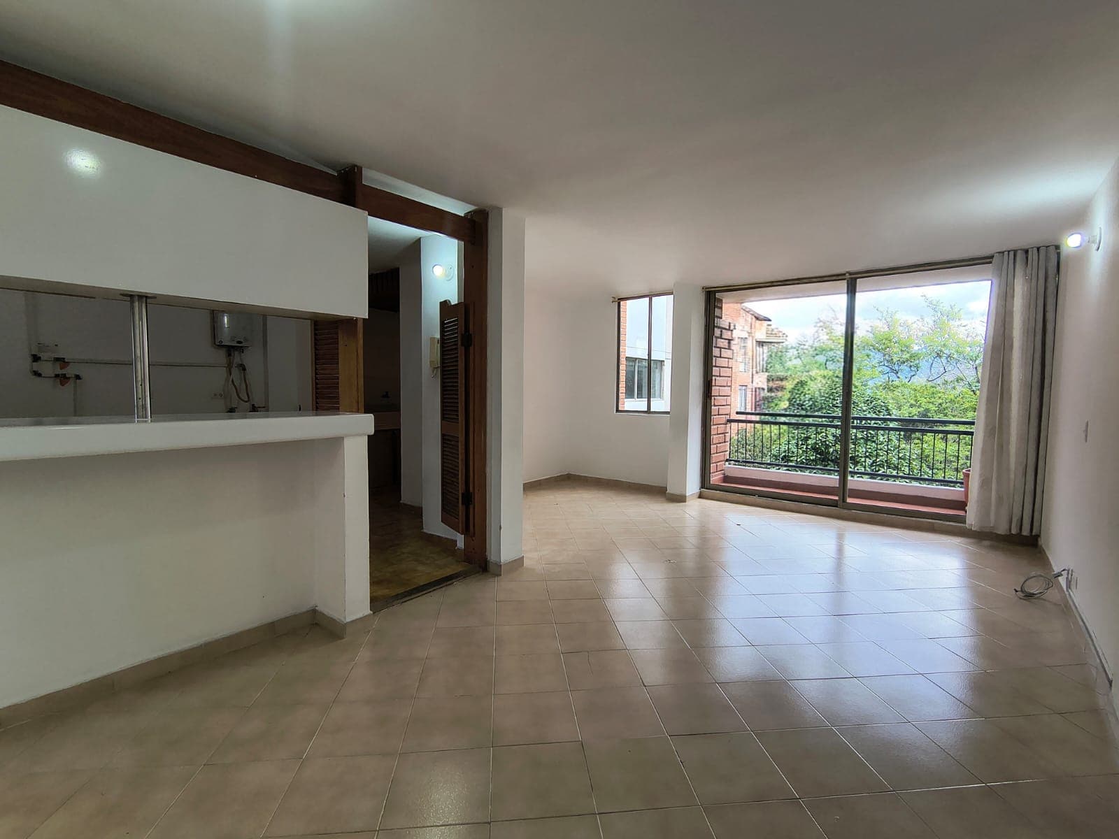 Apartamento en arriendo en San Lucas, El Poblado, Medellín — foto 2 de 12