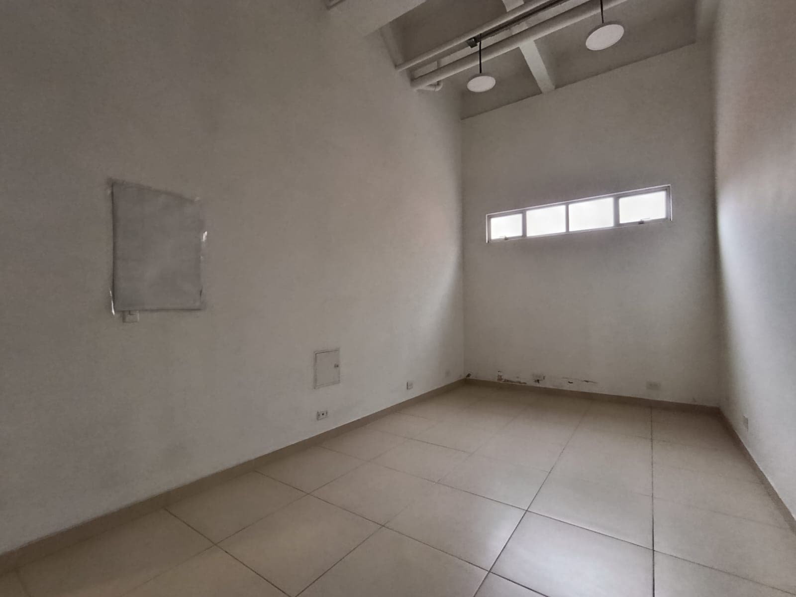 Local en arriendo en Centro Itagui — foto 5 de 6