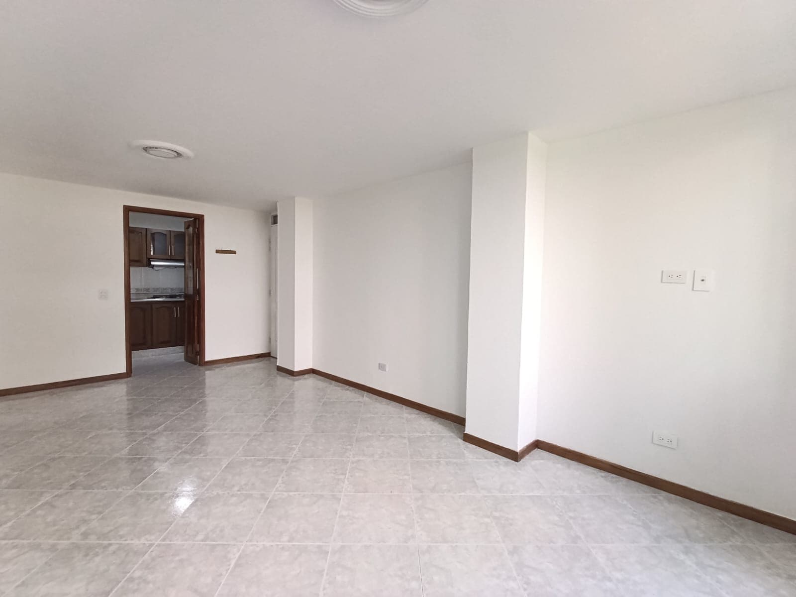 Apartamento en arriendo en Zuñiga, Envigado — foto 2 de 18