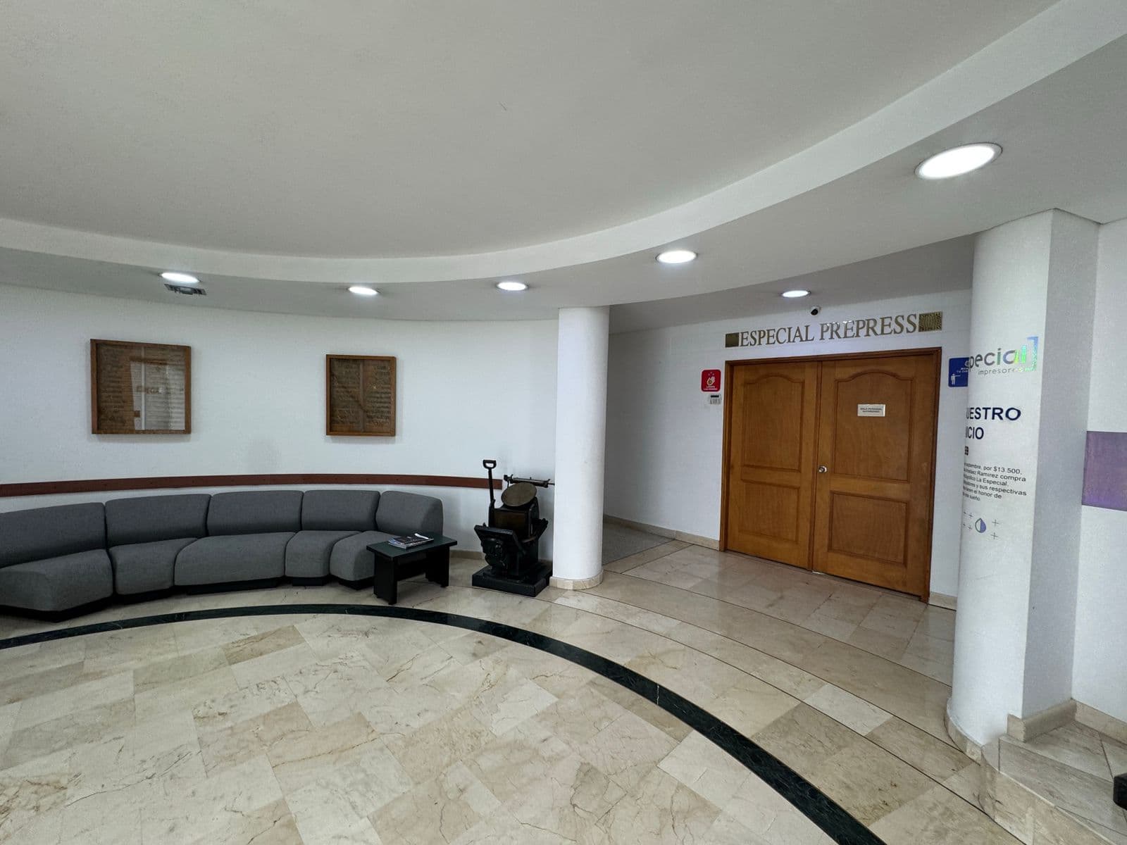 Oficina en arriendo en Barrio Colombia, El Poblado, Medellín — foto 4 de 10