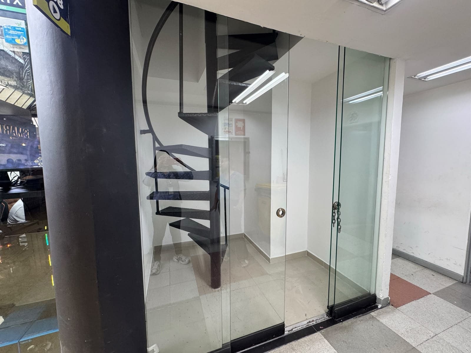 Oficina en arriendo en El Poblado, Medellín — foto 1 de 13